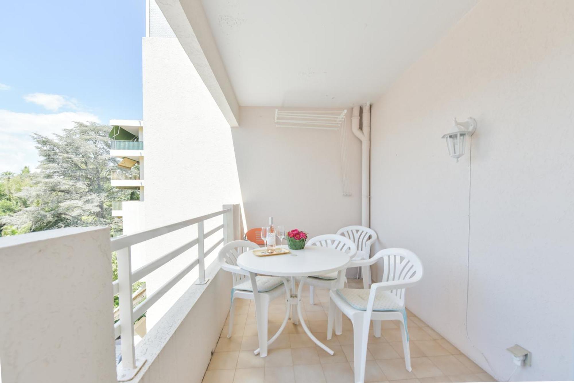 Palm Royal - For 4 With Balcony - 5 Minutes From The Appartement