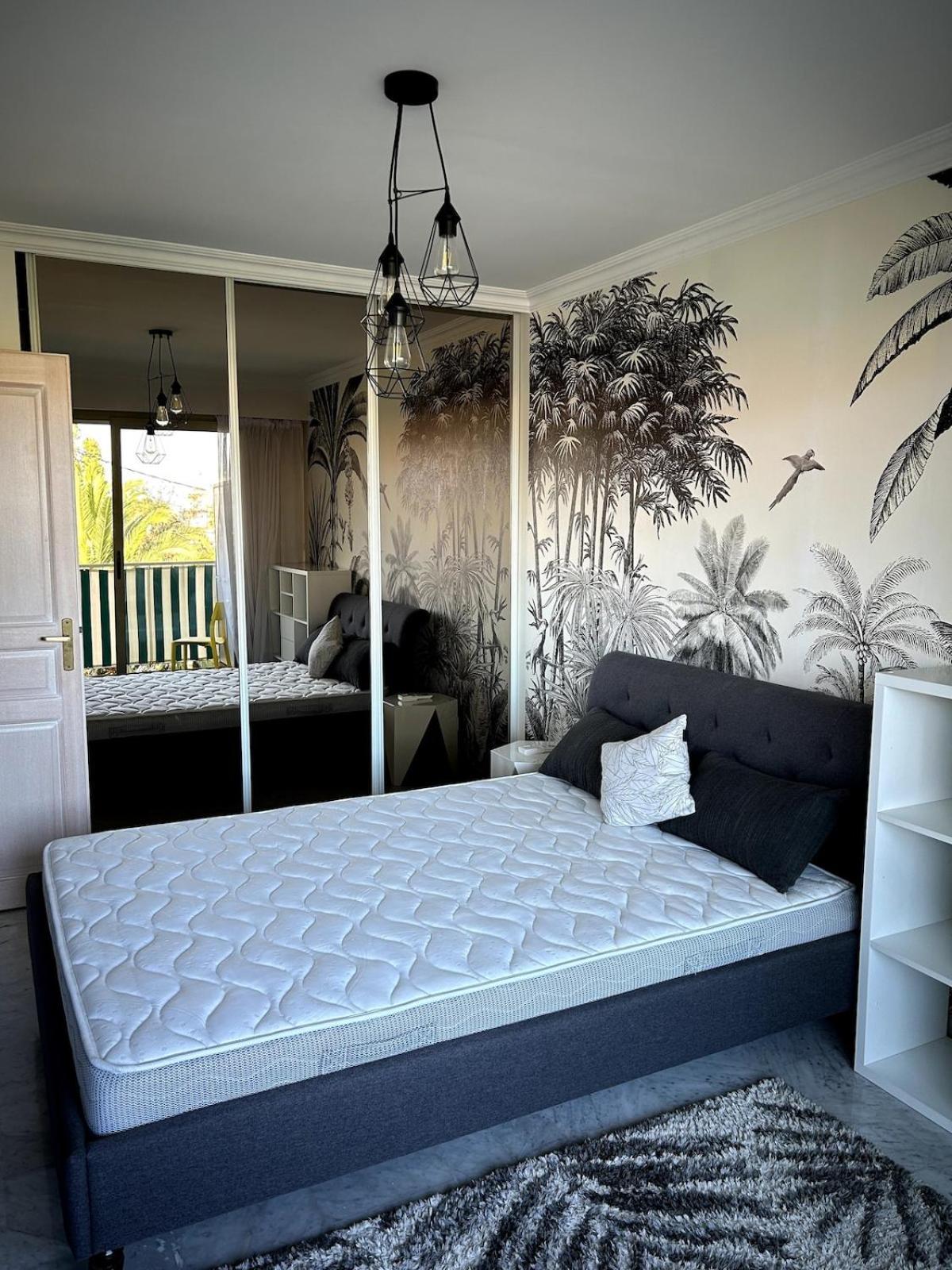 Apartment A Avec Terrasse Ensoleillee Antibes