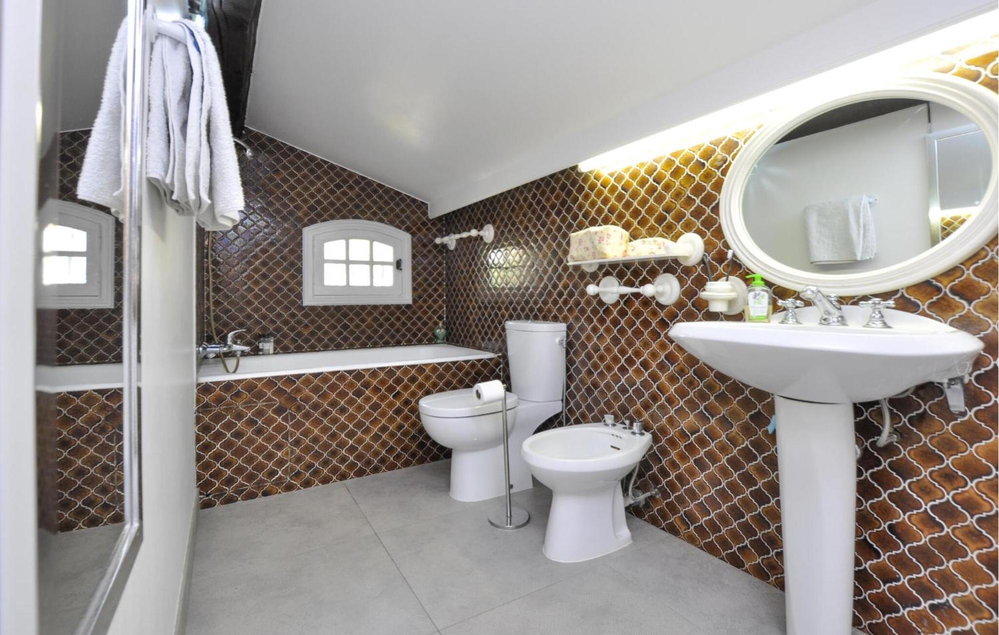 In With Private Swimming Pool, Be Inside Or Outside Antibes