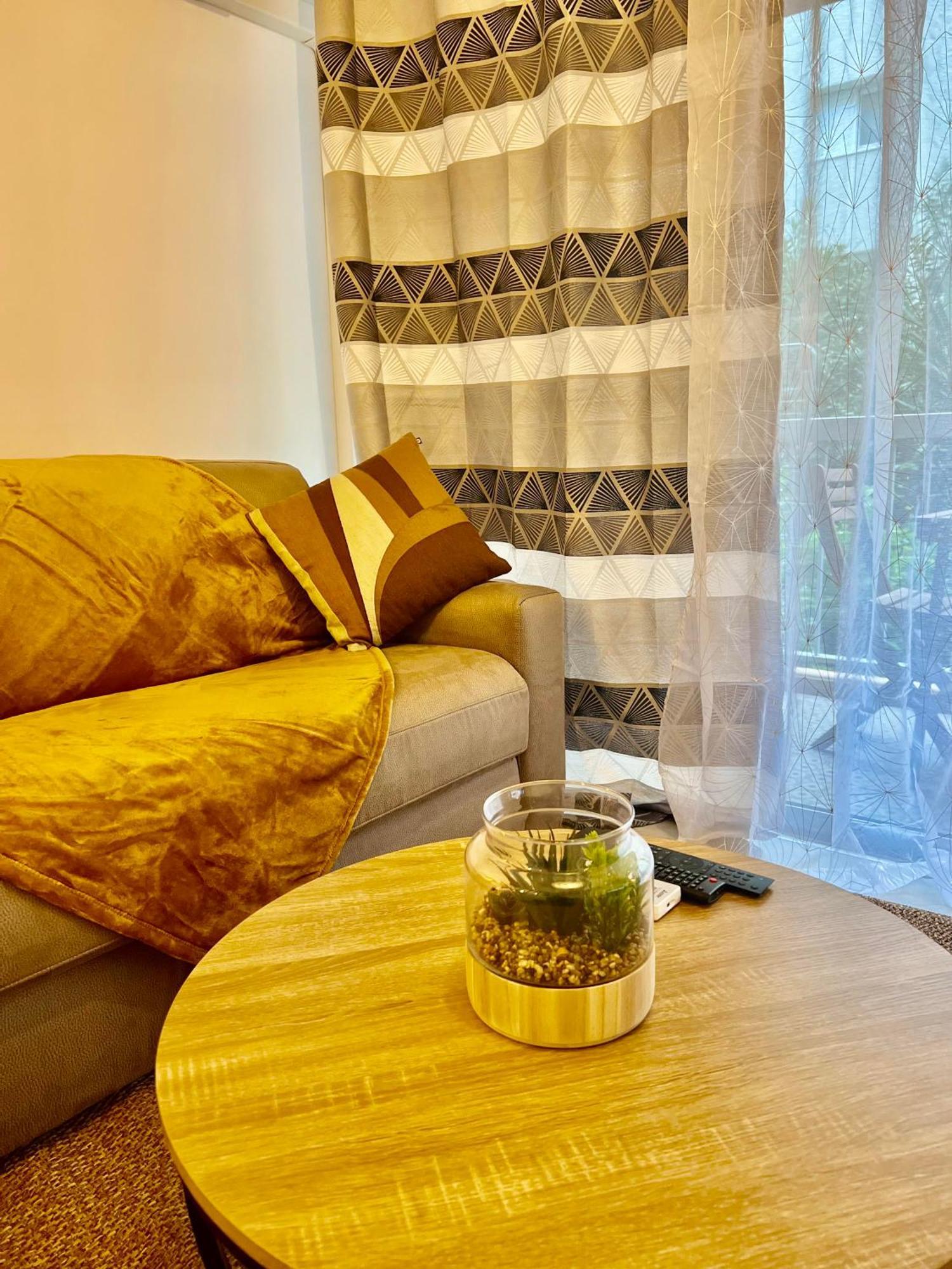 Cosy, Calme Et Climatise Proche Centre Antibes