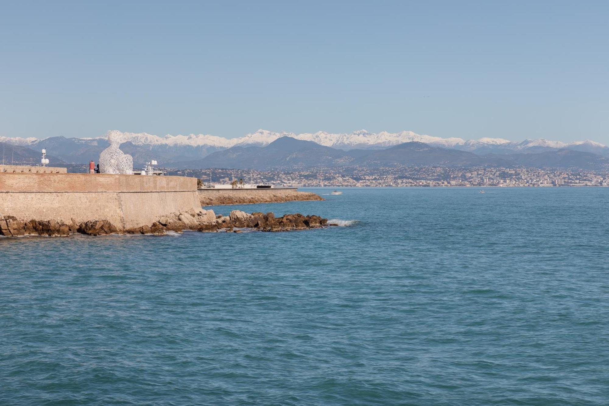 L'elegance A , Central, 1 Min De La * Antibes