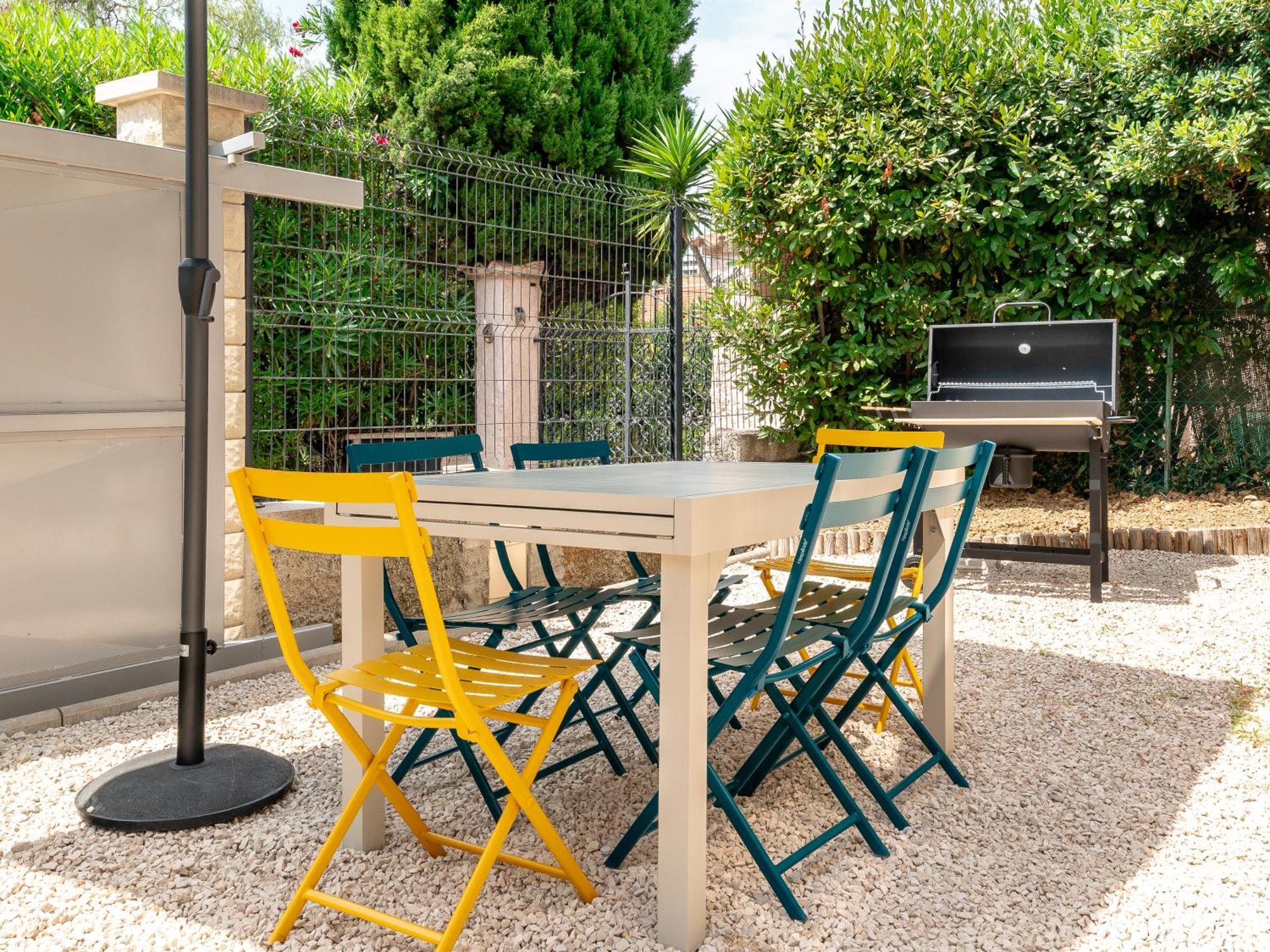 Pousada Jolie Maison Familiale - 2km Port Et Plages - Cx *