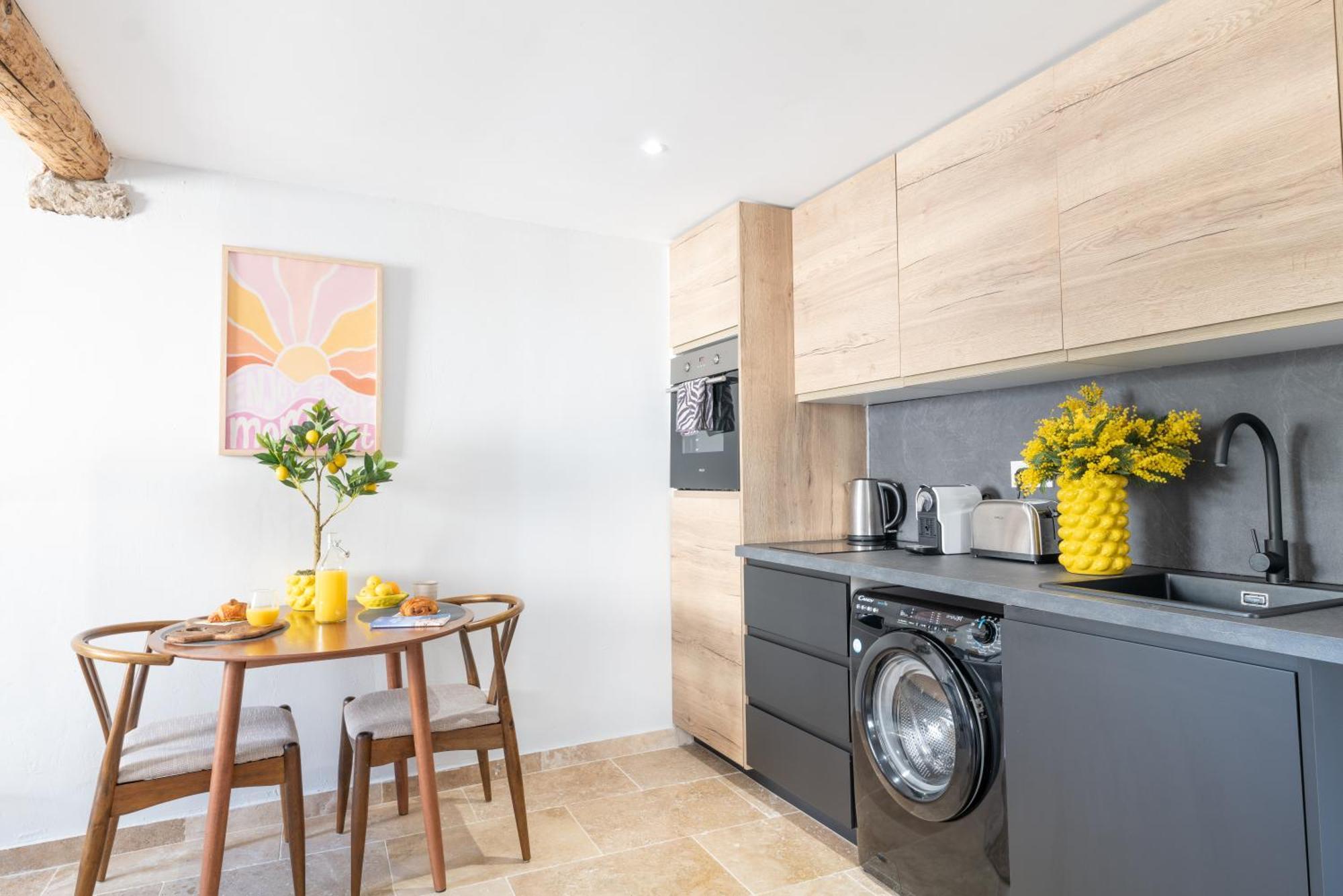 La Pablita, Vieil Antibes, Remparts Apartment
