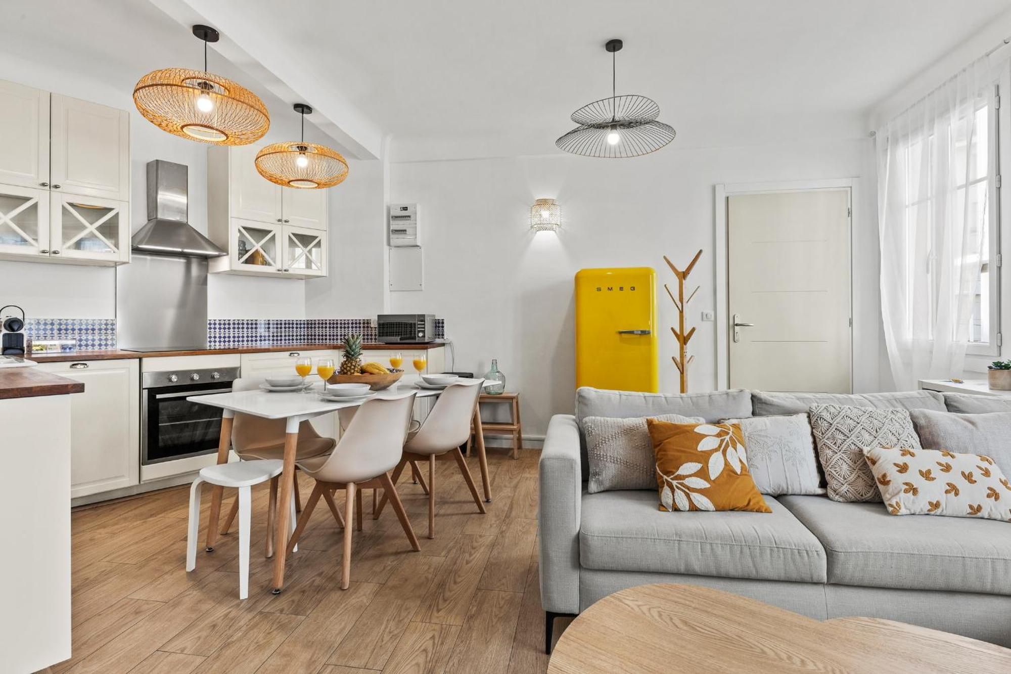 Beautiful And Cozy 3 Bedrooms In Antibes