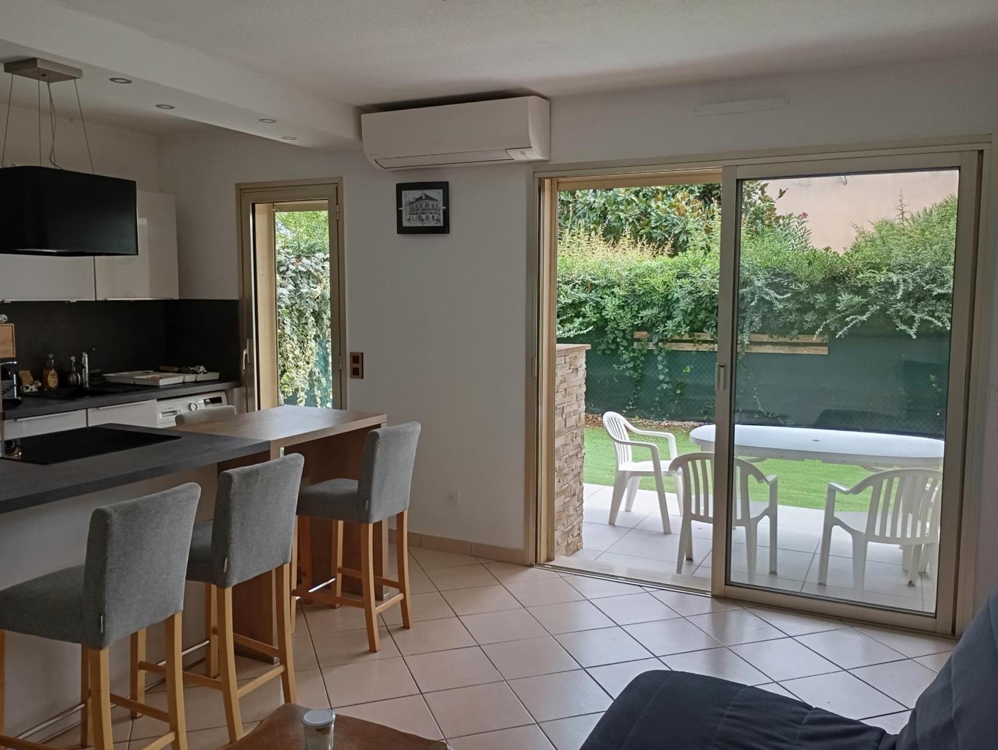 Lumineux Avec Terrasse De 50m2 Apartamento Antibes