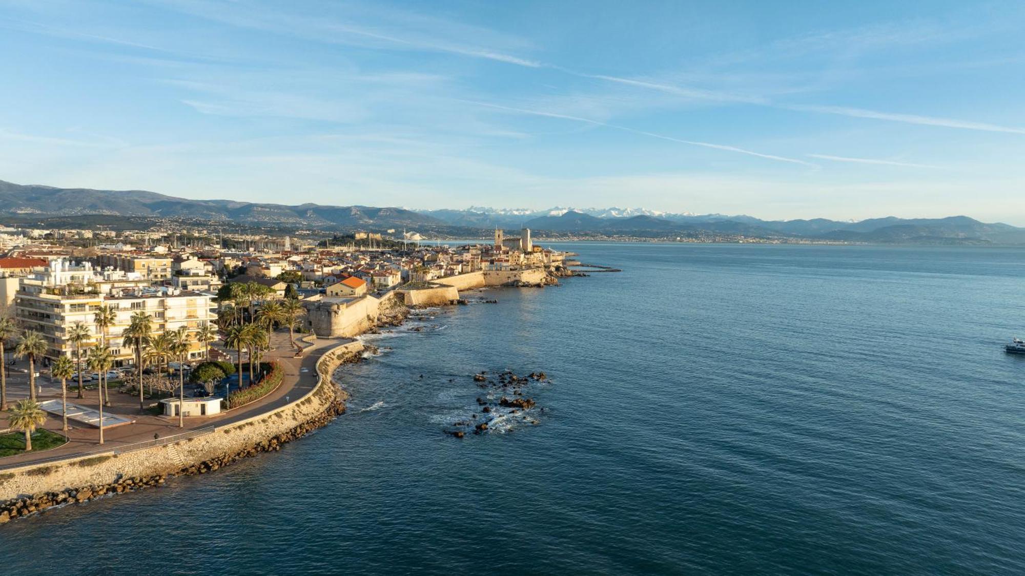 Confortable - Parking Inclus - Proche Juan-les-pins Apartment *
