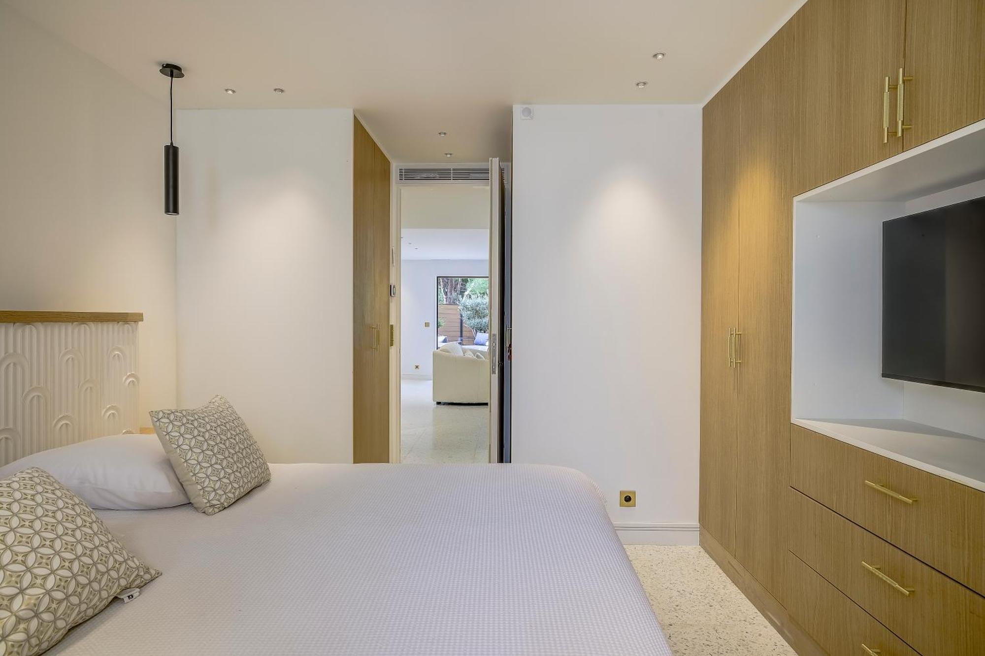 Apartment Perle Rare Au Coeur De La Pinede