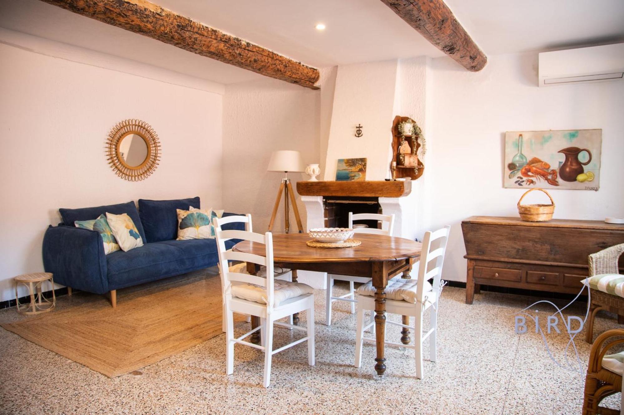 Apartment Beautiful Authentic In The Heart Of Old
