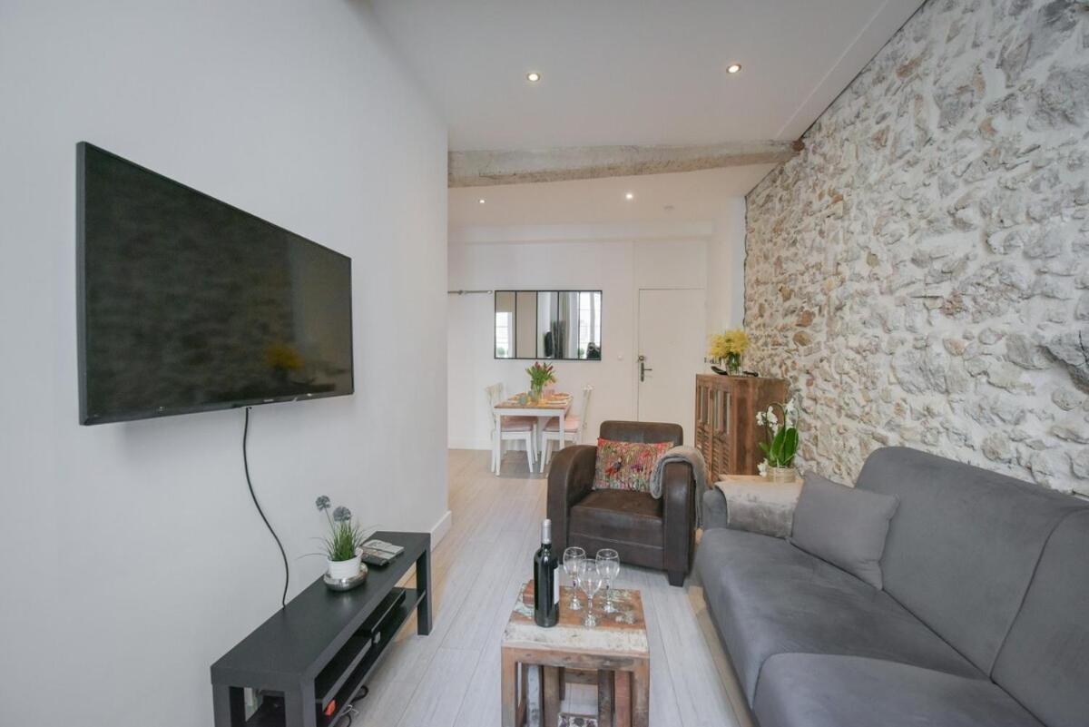 Vieux Murs - Brand New Flat For 4, Ac, Wifi Center Old Antibes