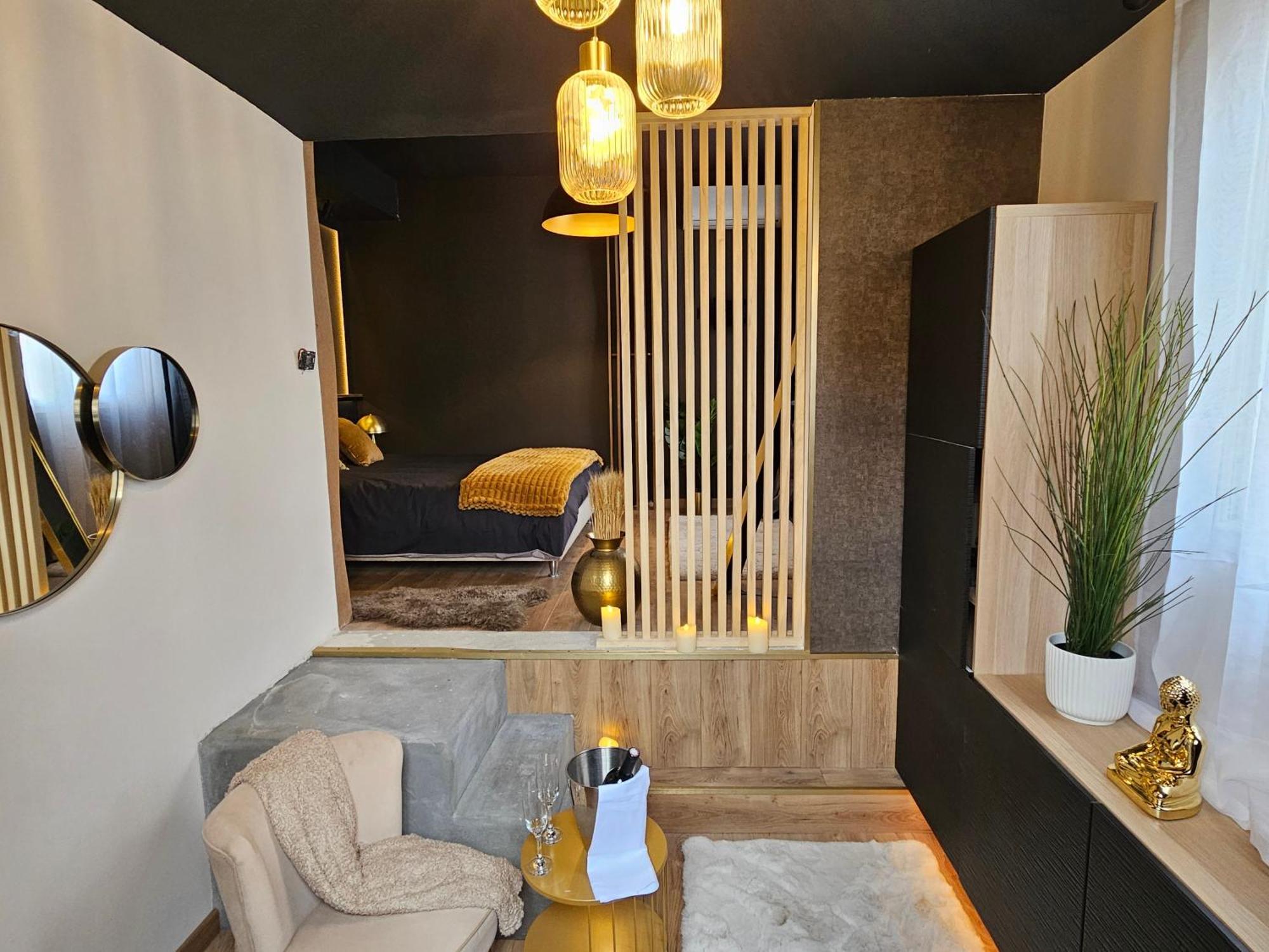 Villa Escapade Ensoleillee Avec Piscine Et Jacuzzi - Mathis Cote D'azur *