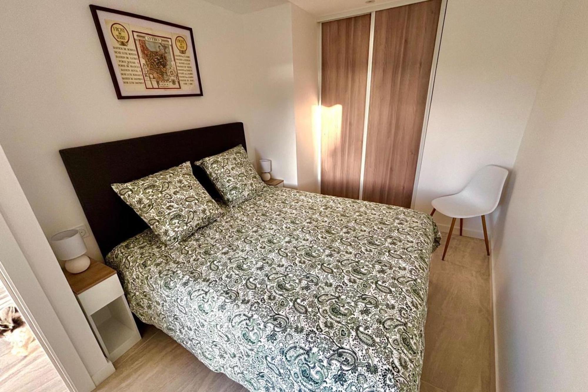 One-bedr Ap 50m From The Terrace Swimming Pool Air Con Antibes
