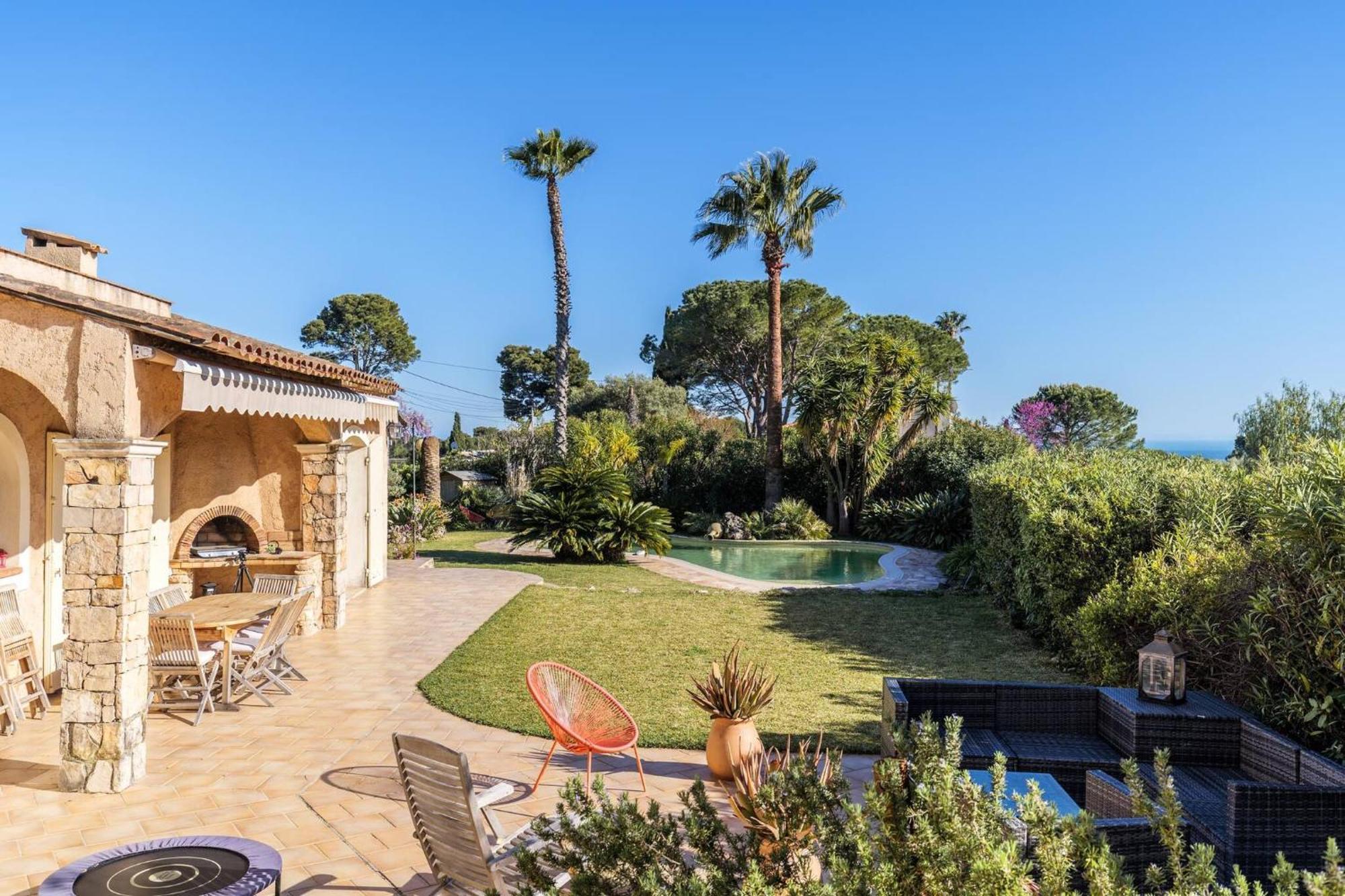 Charming Provencal Family House With Swimming Pool Holiday home