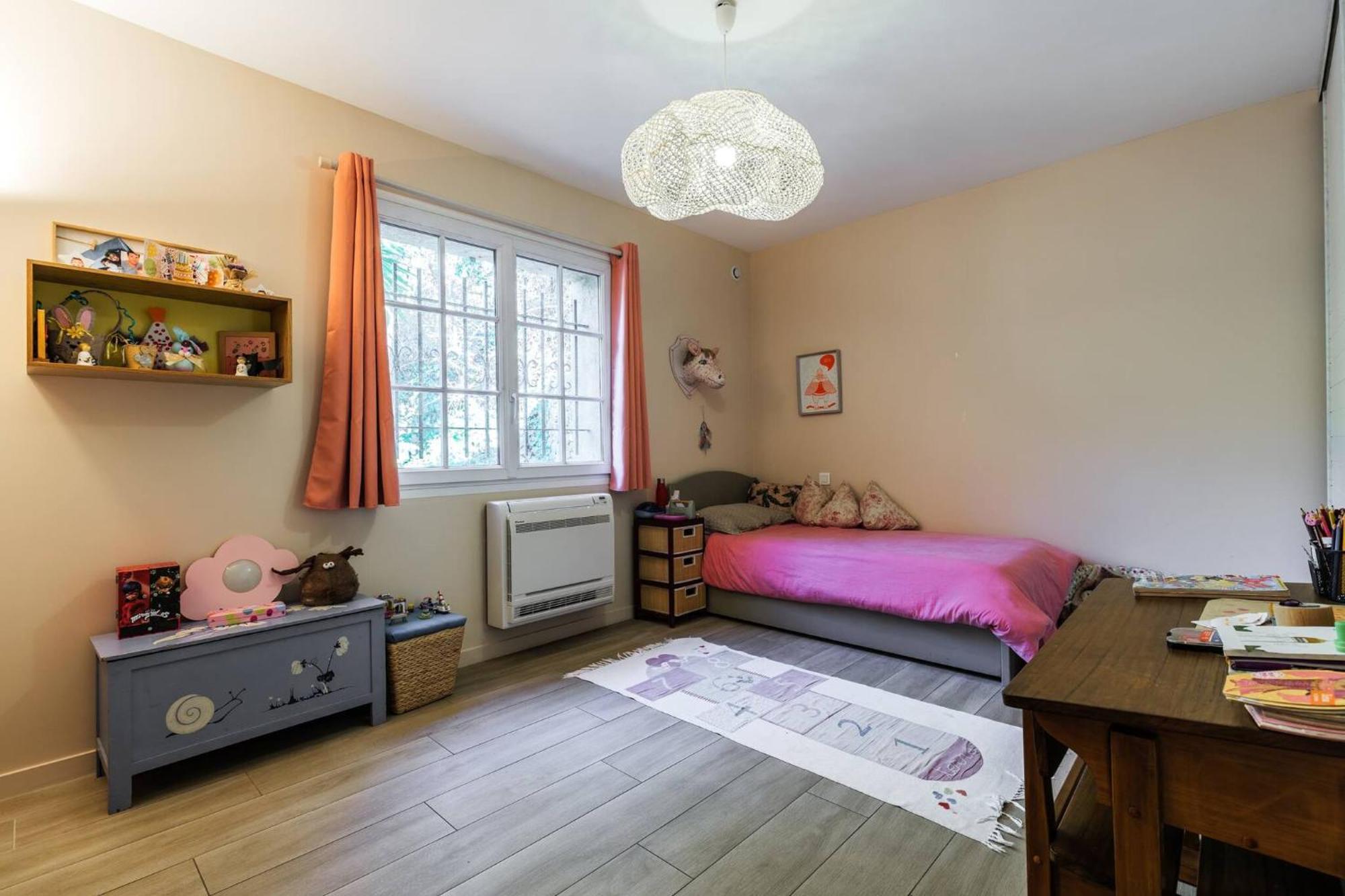 Charming Provencal Family House With Swimming Pool Holiday home *