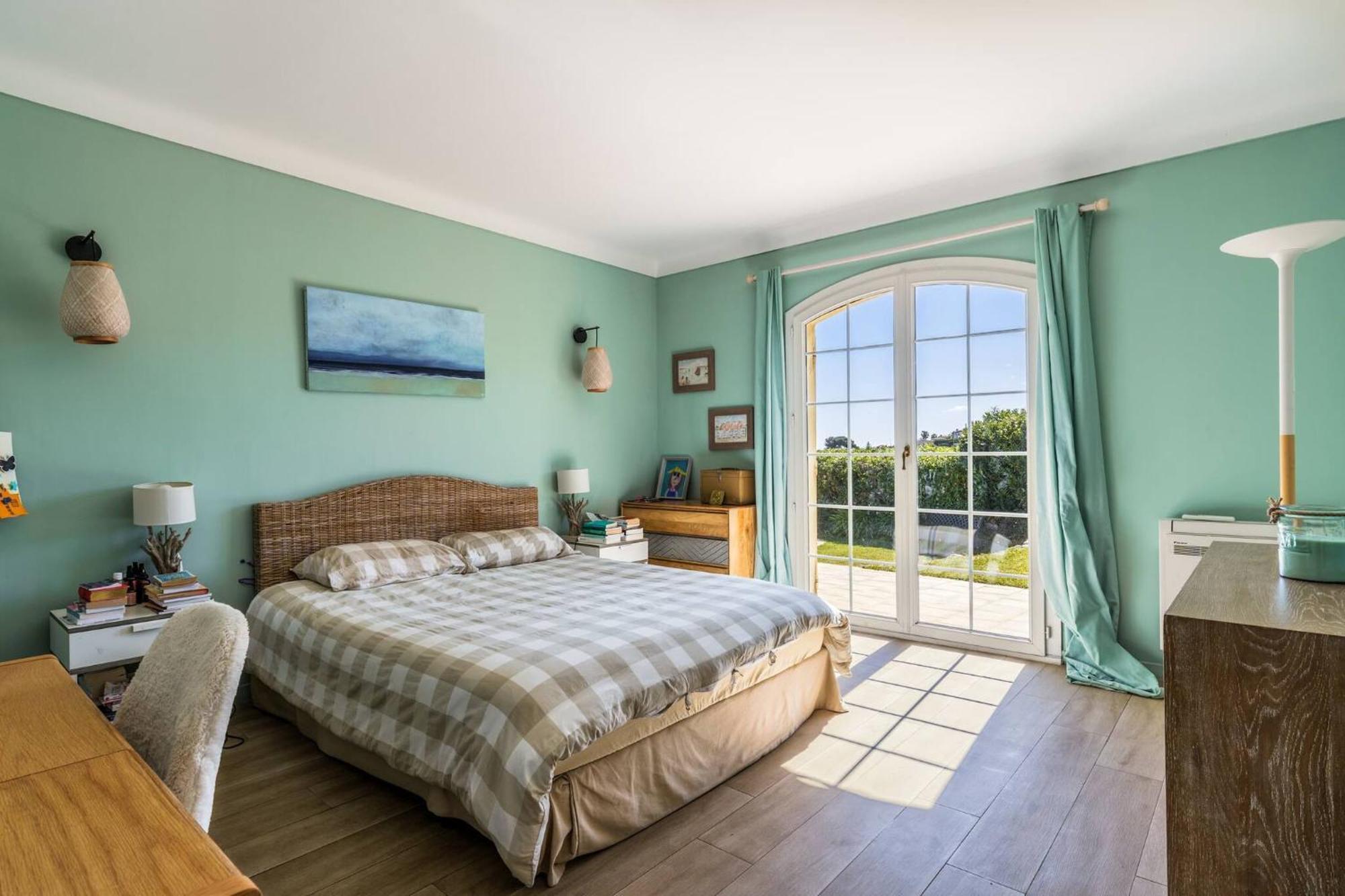 Charming Provencal Family House With Swimming Pool *