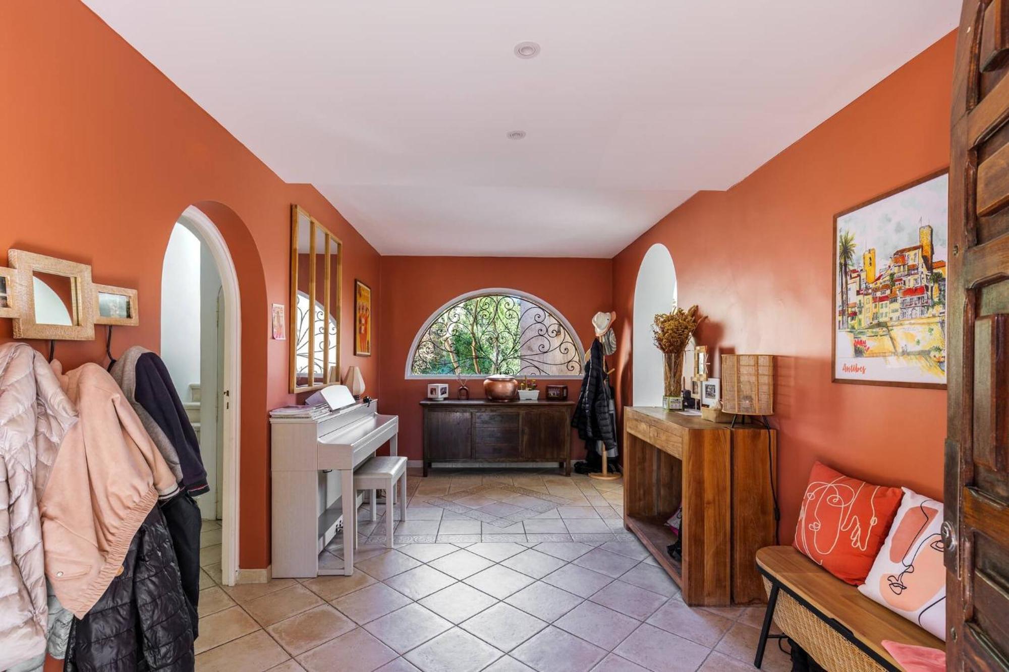 Hébergement de vacances Charming Provencal Family House With Swimming Pool Antibes