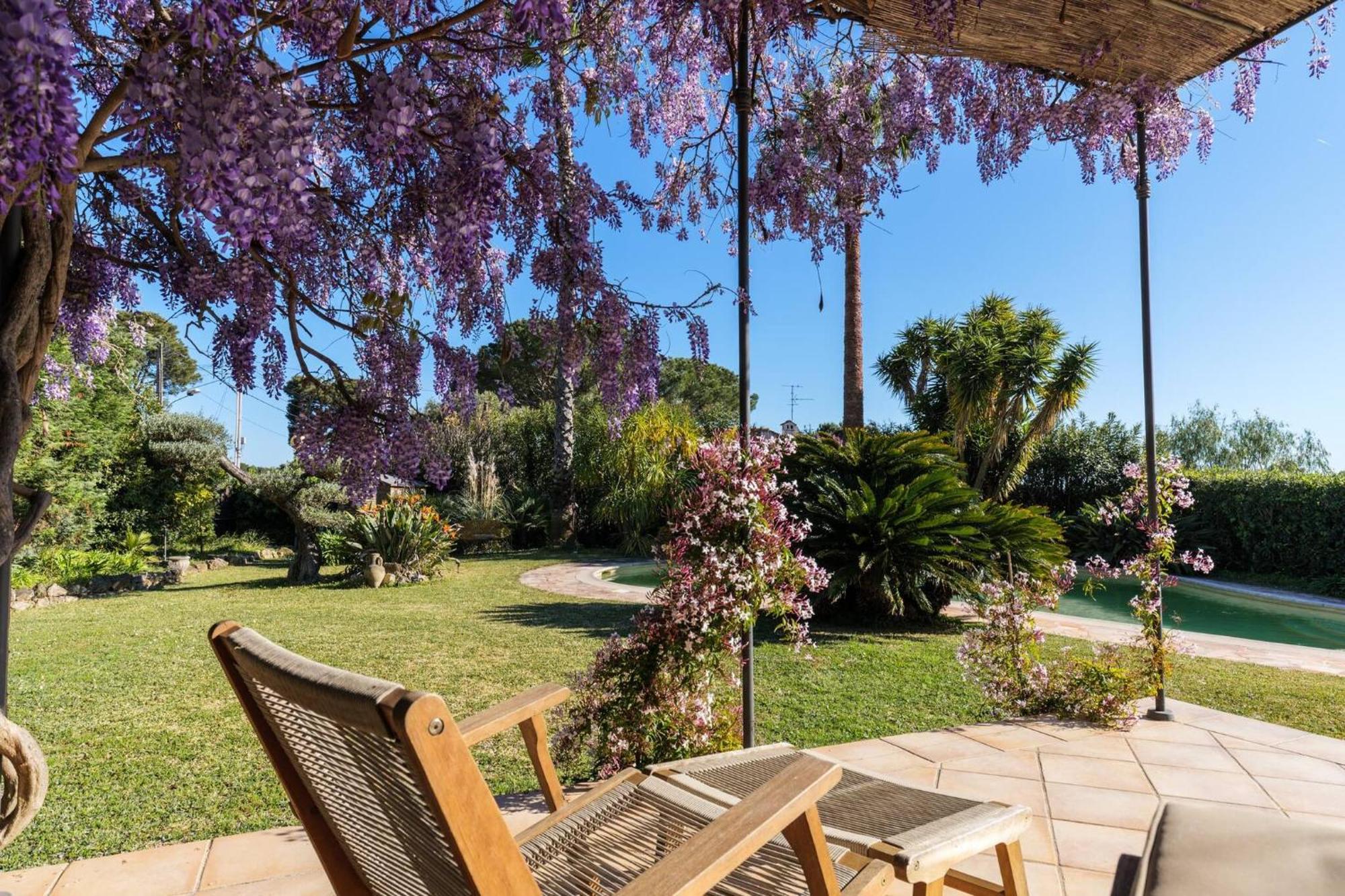 Charming Provencal Family House With Swimming Pool Antibes