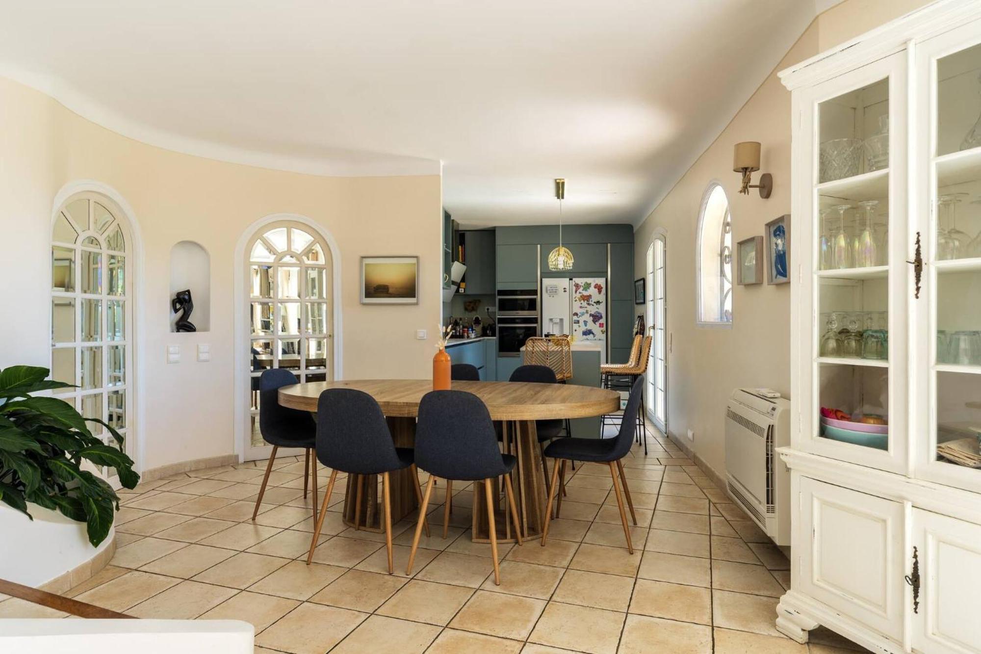 Charming Provencal Family House With Swimming Pool Antibes