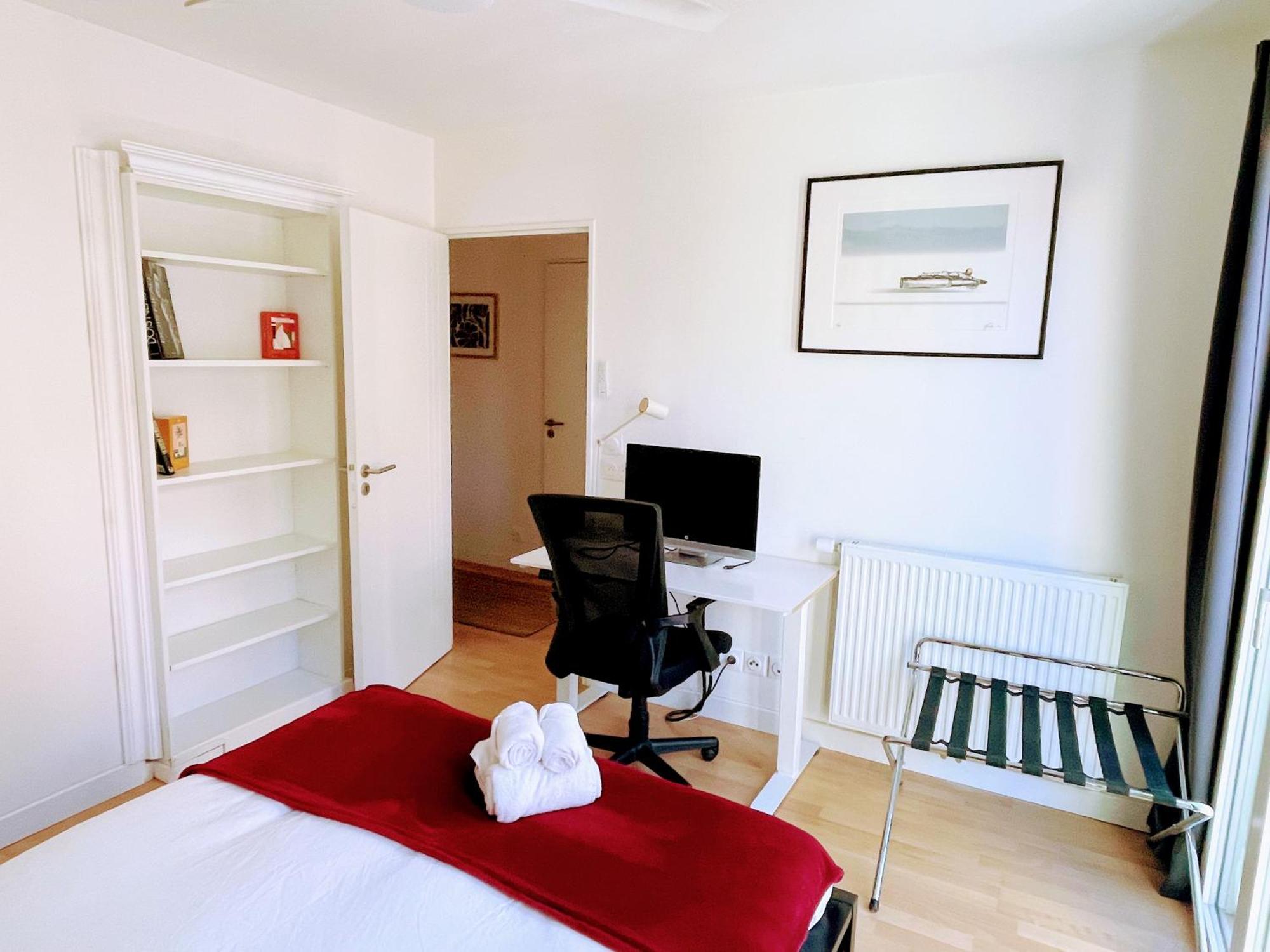 Vieil 82 M2 With Secured Private Parking 3