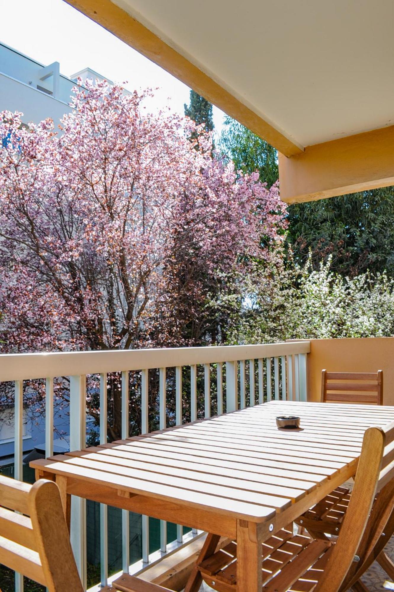 Cosy, Calme Et Climatise Proche Centre Antibes