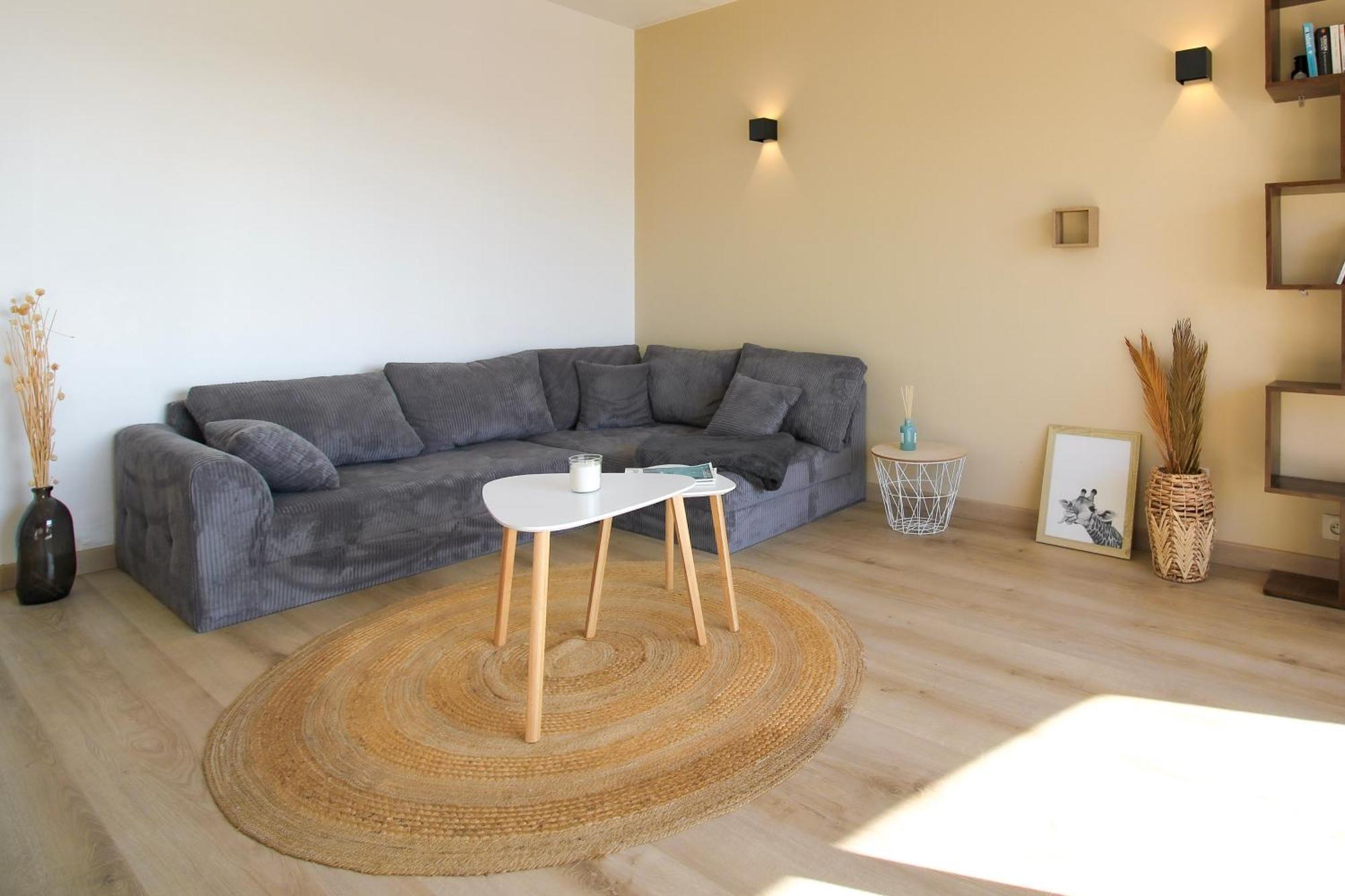 Apartment Jules Grec Loggia Piscine Et Confort A Antibes