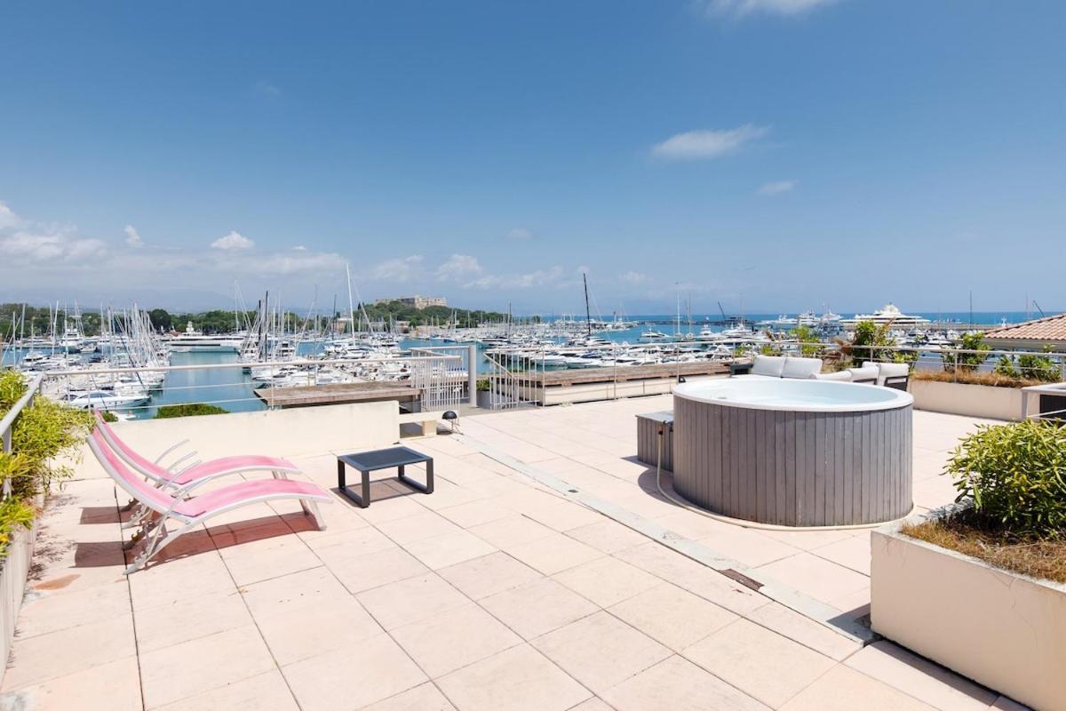 Rooftop -vue Port, 4 Pers, Climatise, Terrasse, Jaccuzi, Parking Apartment Antibes