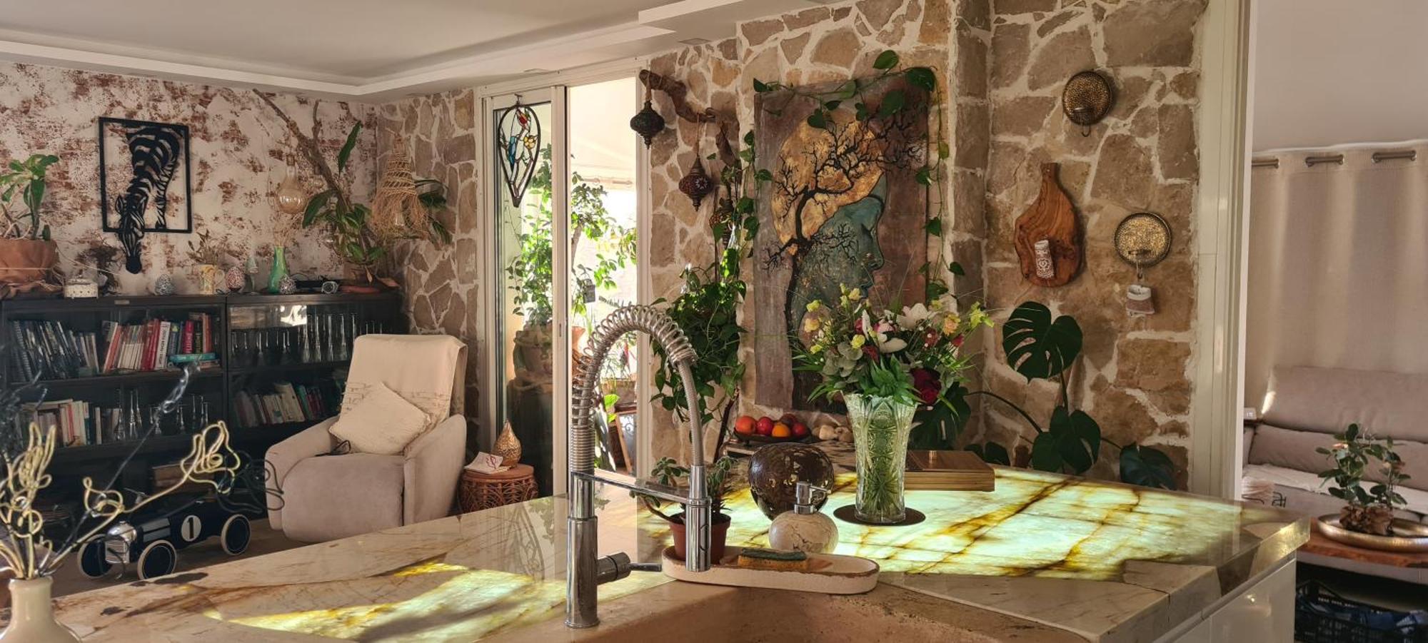 Beautiful Sea View, Quiet In Agricultural Antibes