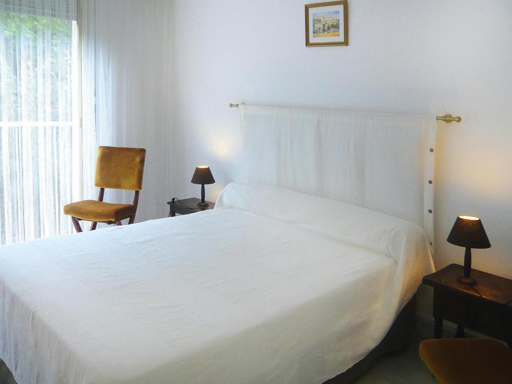 Cosy Flat With Balcony-terrace, Apartment Antibes
