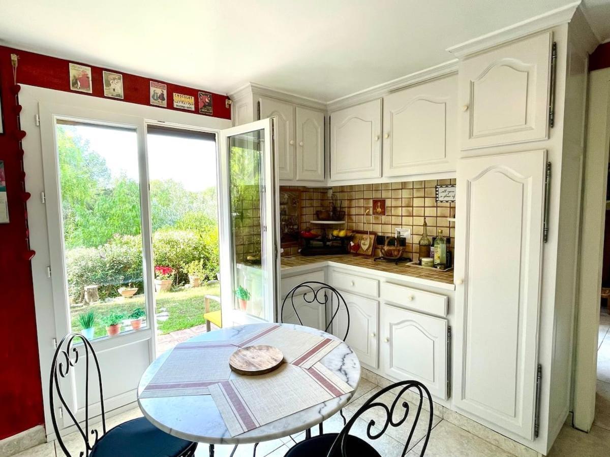 Jolie Maison Hauteur D'antibes Hébergement de vacances Antibes