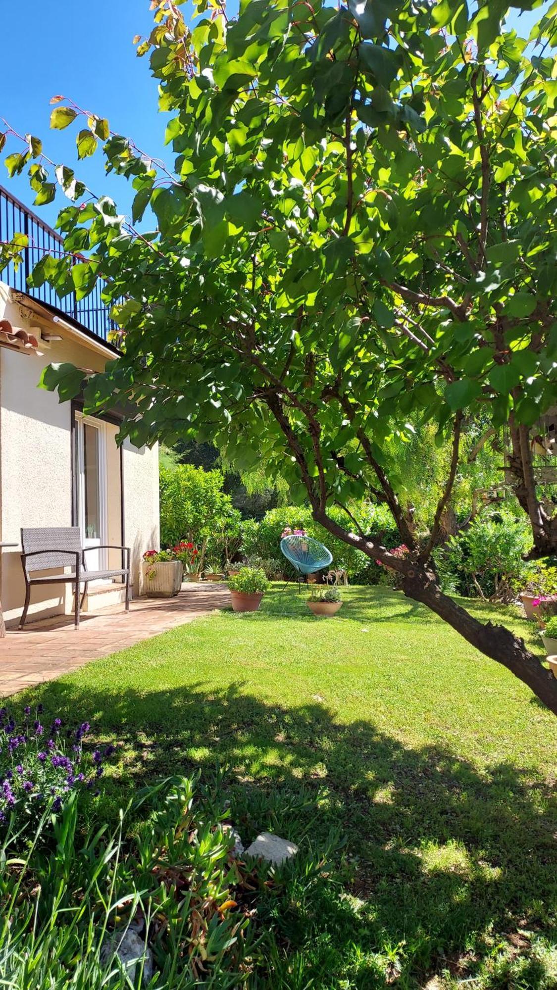 Jolie Maison Hauteur D'antibes *