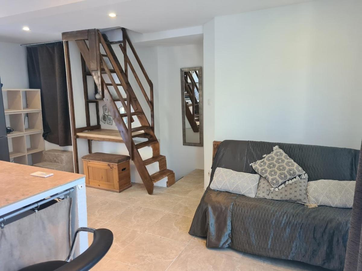 Flat With Sea View *