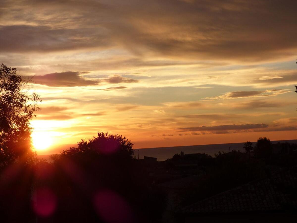 Flat With Sea View *