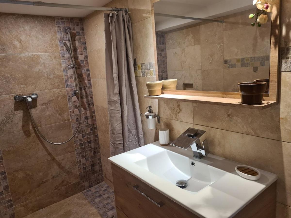 Flat With Sea View * Antibes