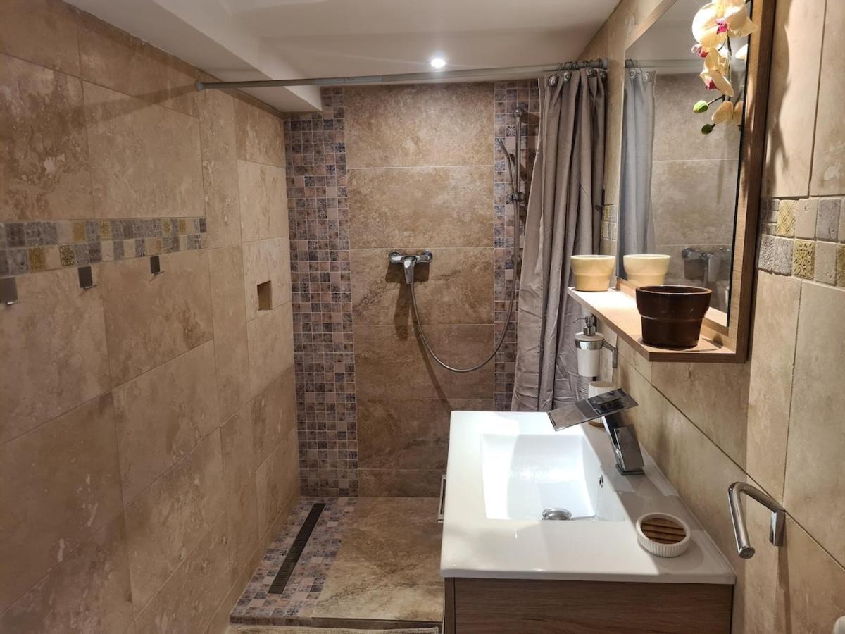Flat With Sea View Appartement *