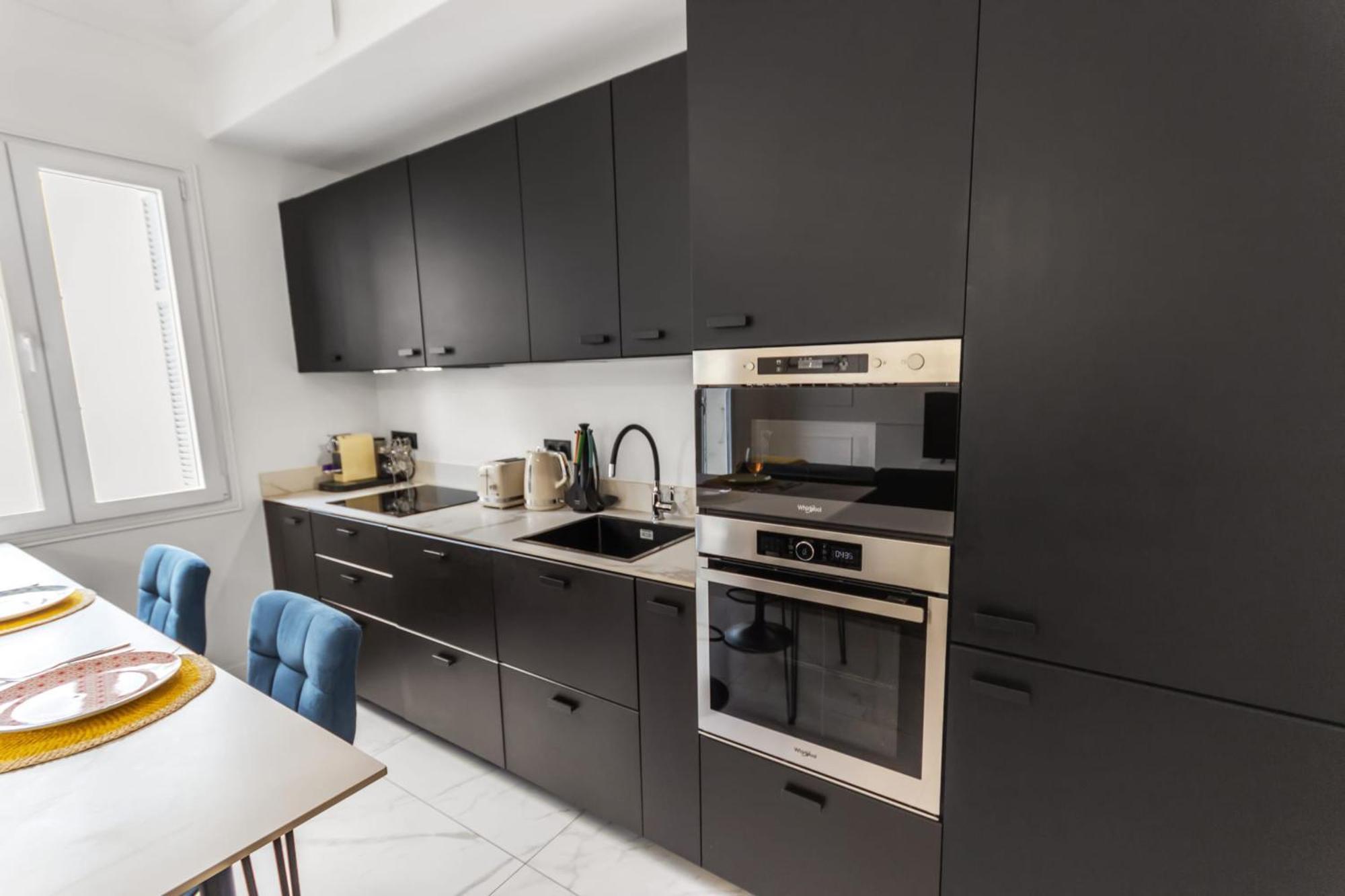Le Versailles - Hypercentre - Luxurious - Spacious - Ac Apartment Antibes