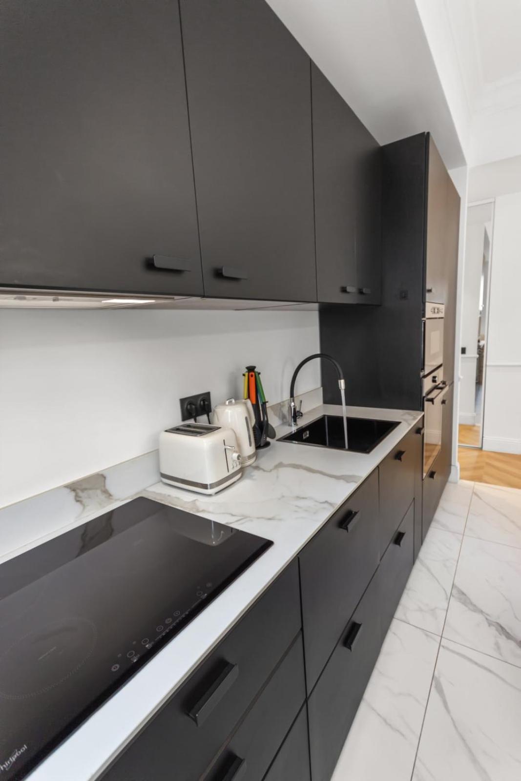 Le Versailles - Hypercentre - Luxurious - Spacious - Ac Apartment