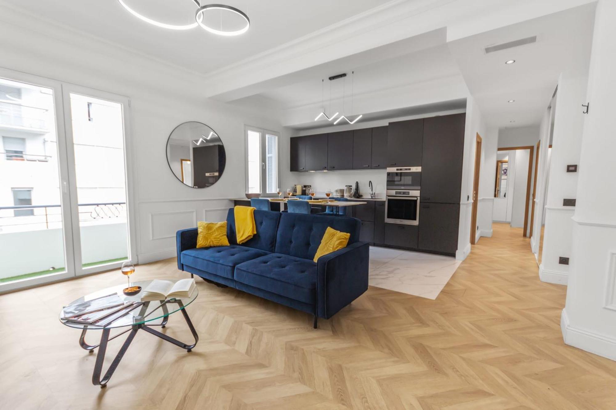 Apartment Le Versailles - Hypercentre - Luxurious - Spacious - Ac Antibes