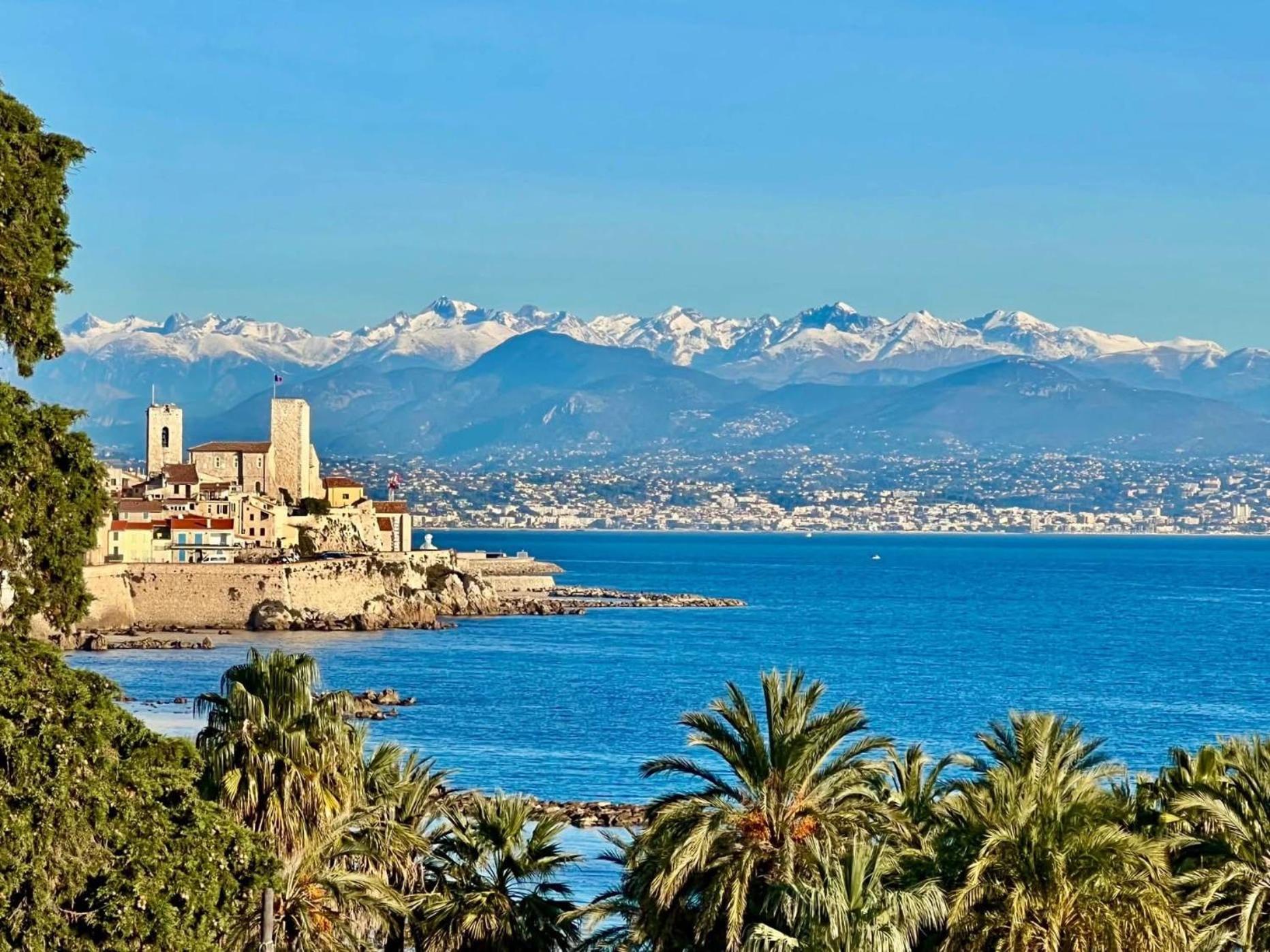 Centre-ville, 2 Bedrooms 6 Pers, Climatisation Apartment Antibes