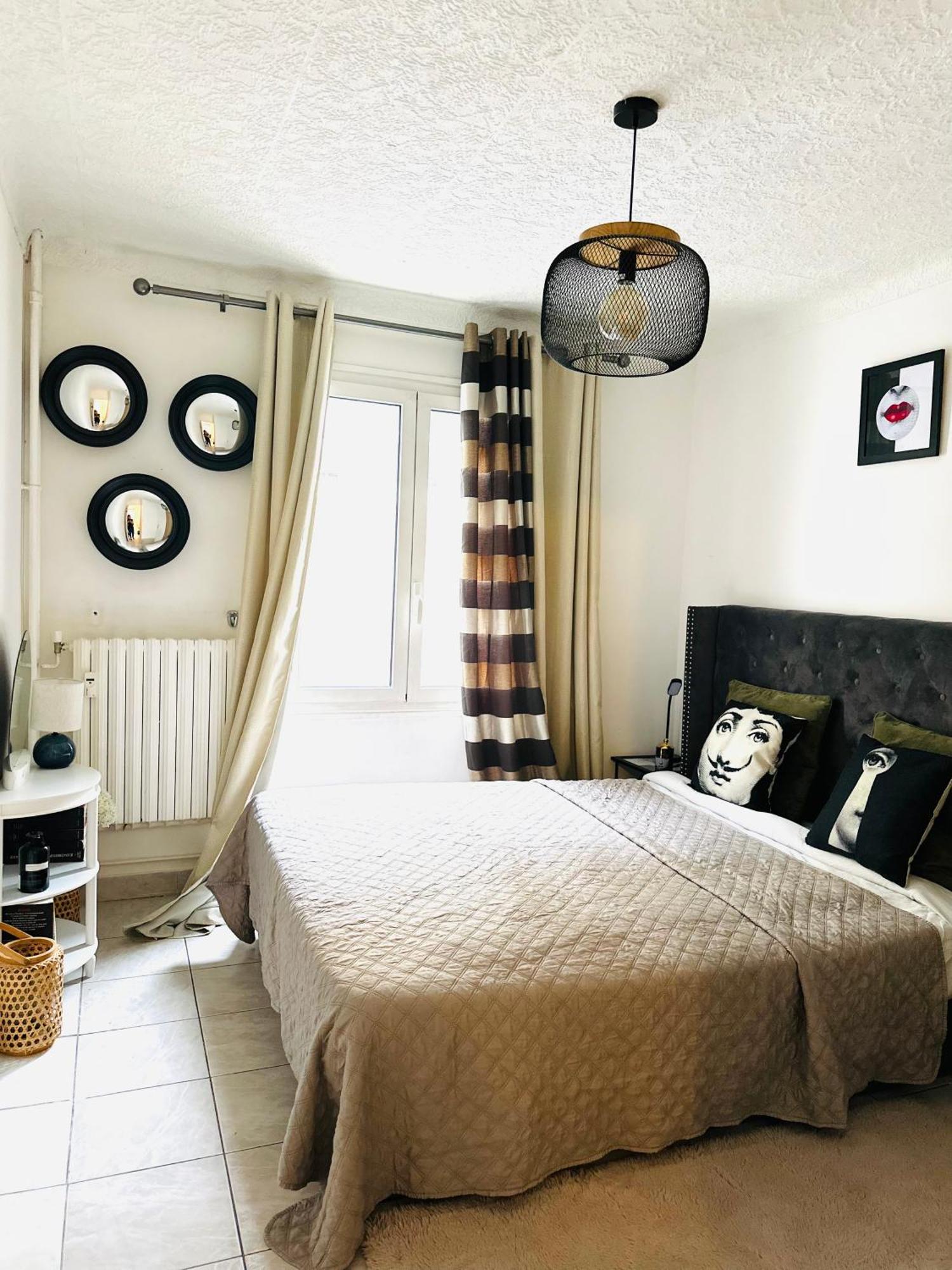Centre-ville, 2 Bedrooms 6 Pers, Climatisation Apartment Antibes