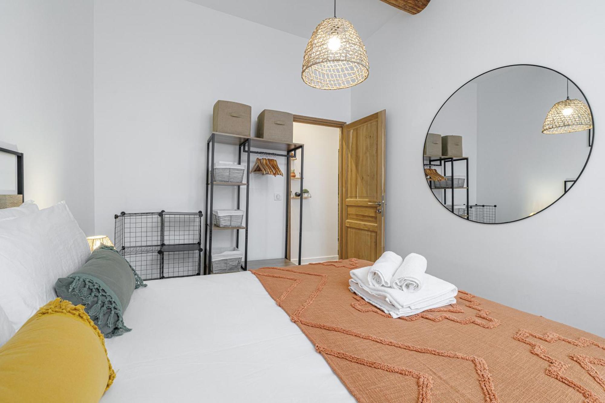 Apartment Old Town Superb New Flat, For 3, Ac, Wi-fi Antibes