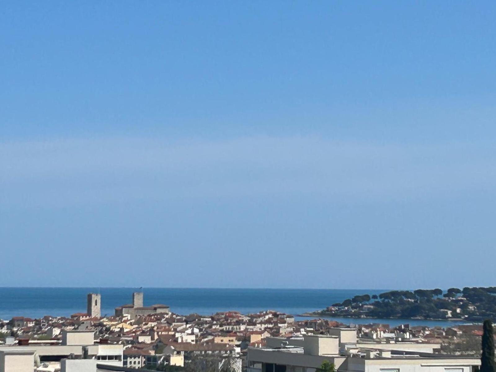 Apartamento Superbe 2 Pieces Antibes Vue Mer, Piscine, Parking *