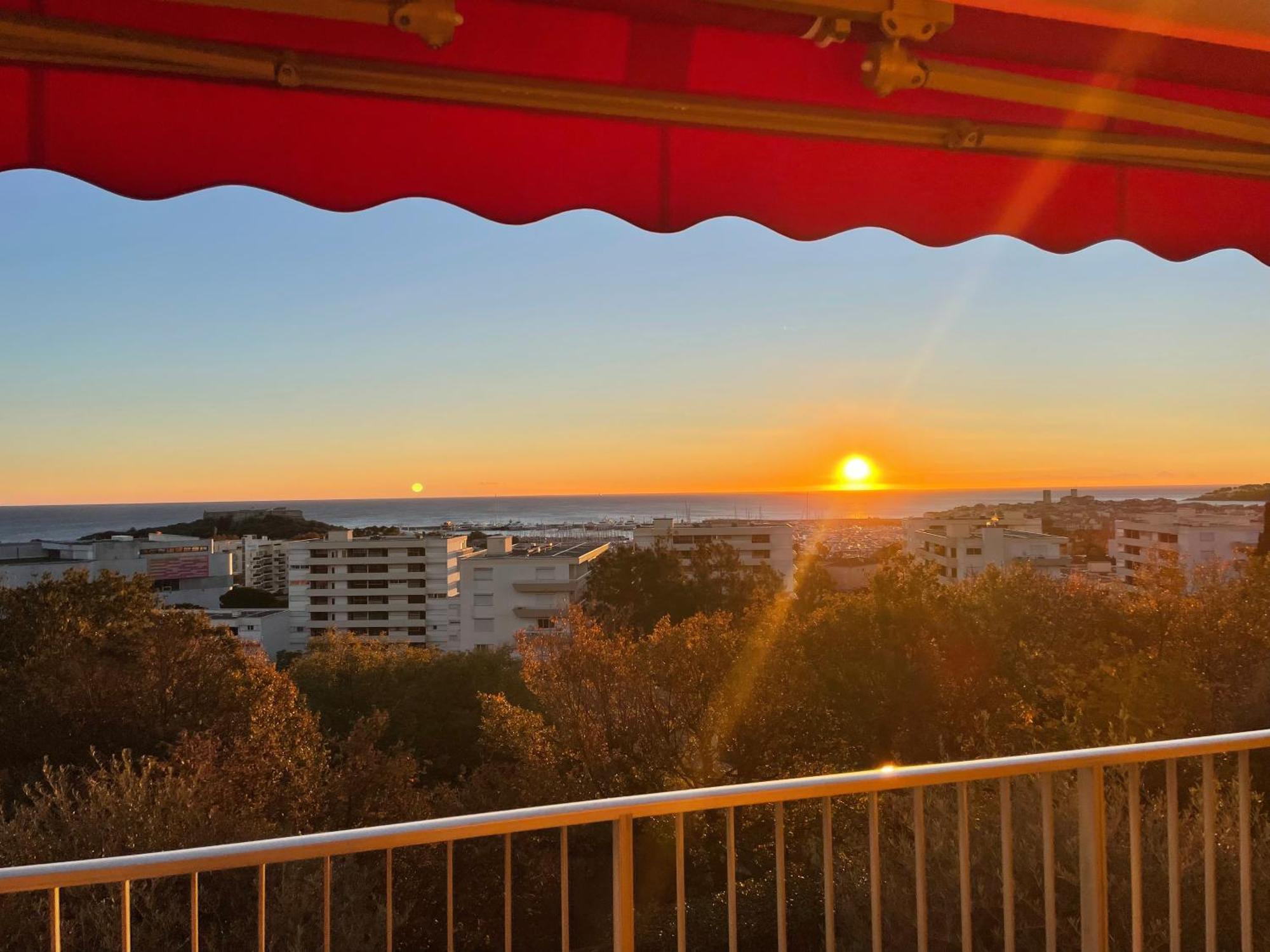 Apartamento Superbe 2 Pieces Antibes Vue Mer, Piscine, Parking