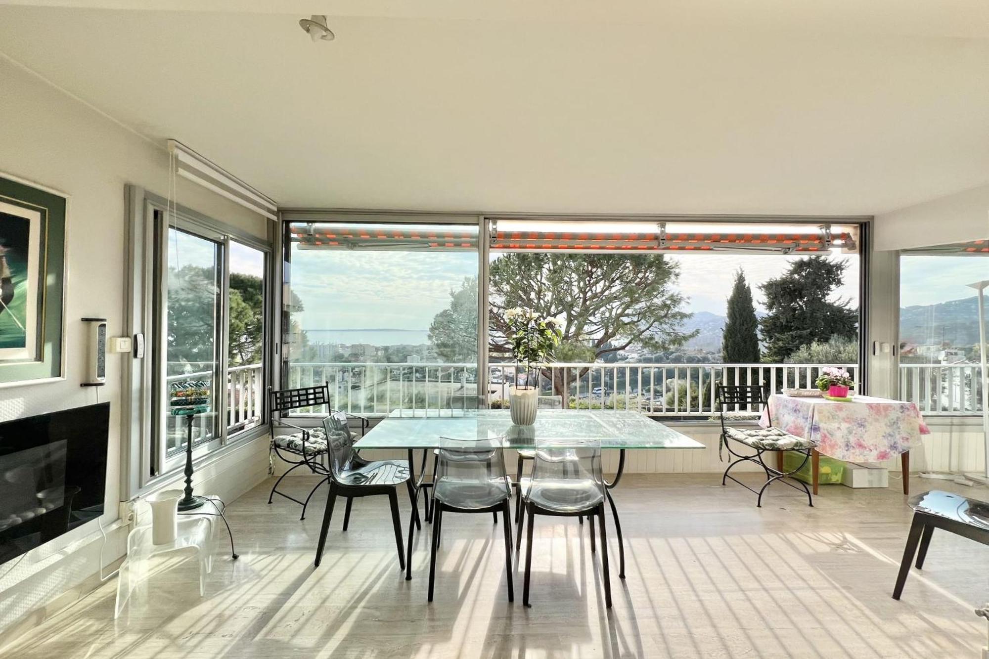 Apartamento T3 With Magnificent Sea View *