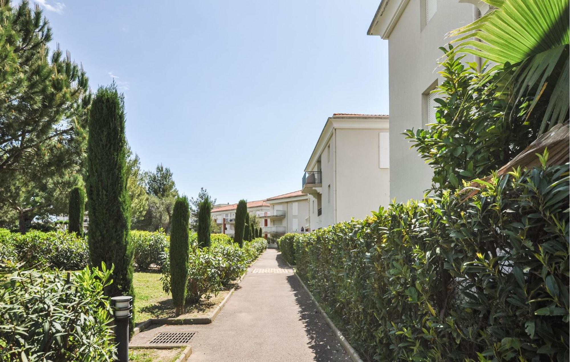1 Bedroom Gorgeous In