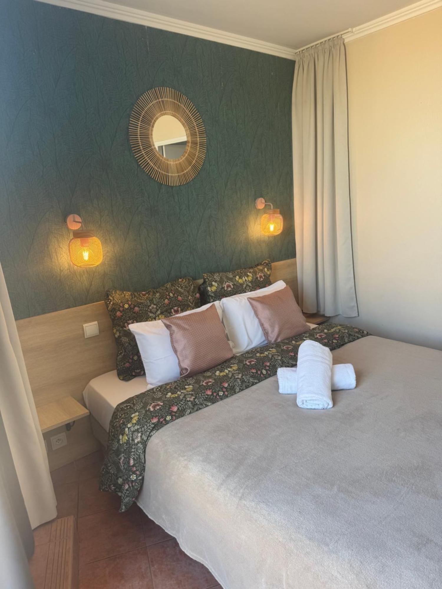 Apartment Penthouse - Jacuzzi - Terrace - Parking - 2 Pools *