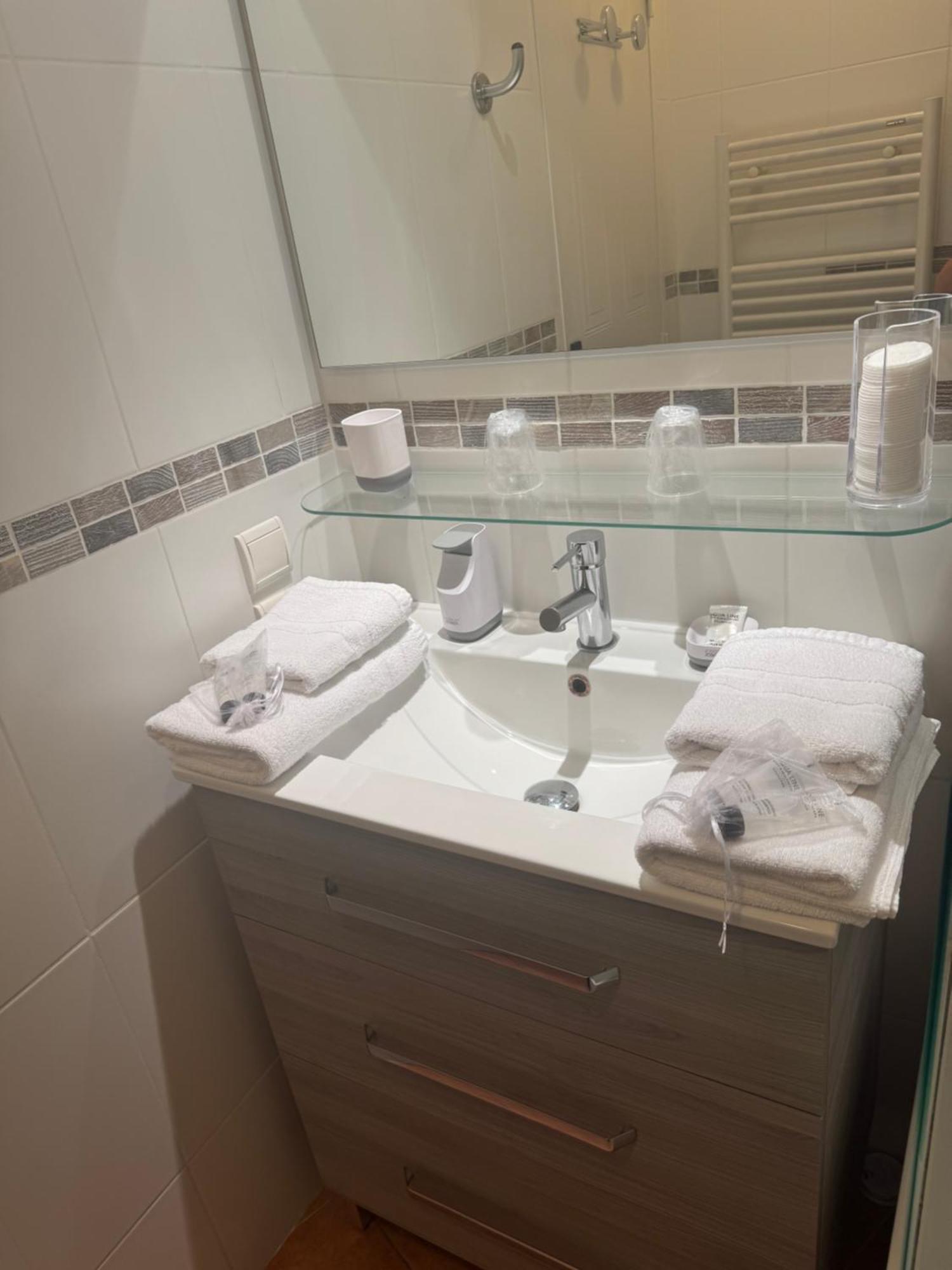 Penthouse - Jacuzzi - Terrace - Parking - 2 Pools *