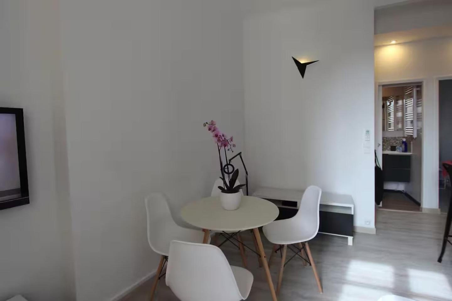 First Floor Fully Renovated Apartment *