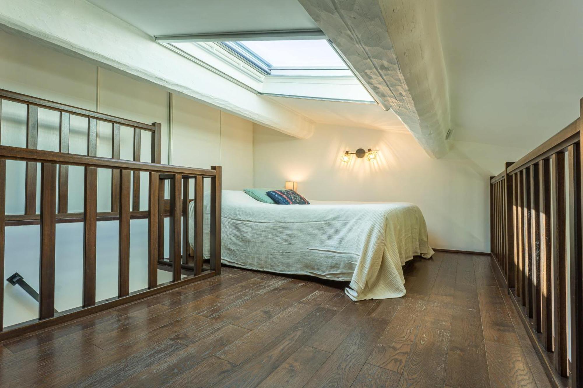 Vieil Duplex Lumineux Vue Imprenable - Climatise Apartment *