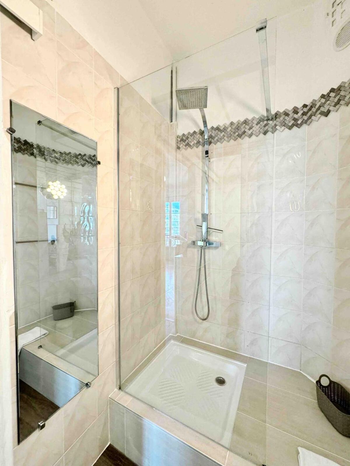 Le Mediterranee - 4 Pers - 200 M Des Plages Apartment
