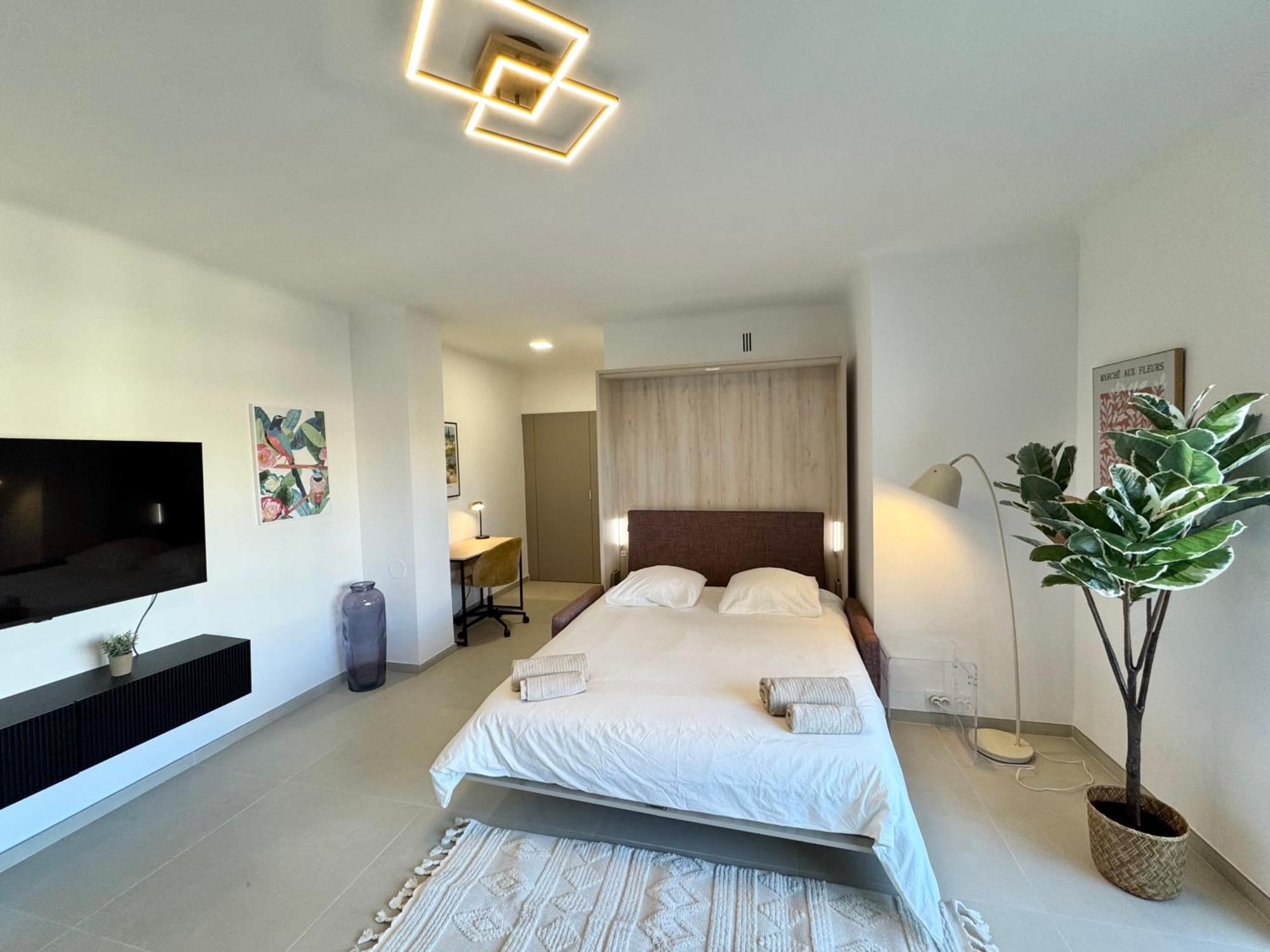 Le Prestige Et Chic Apartment *
