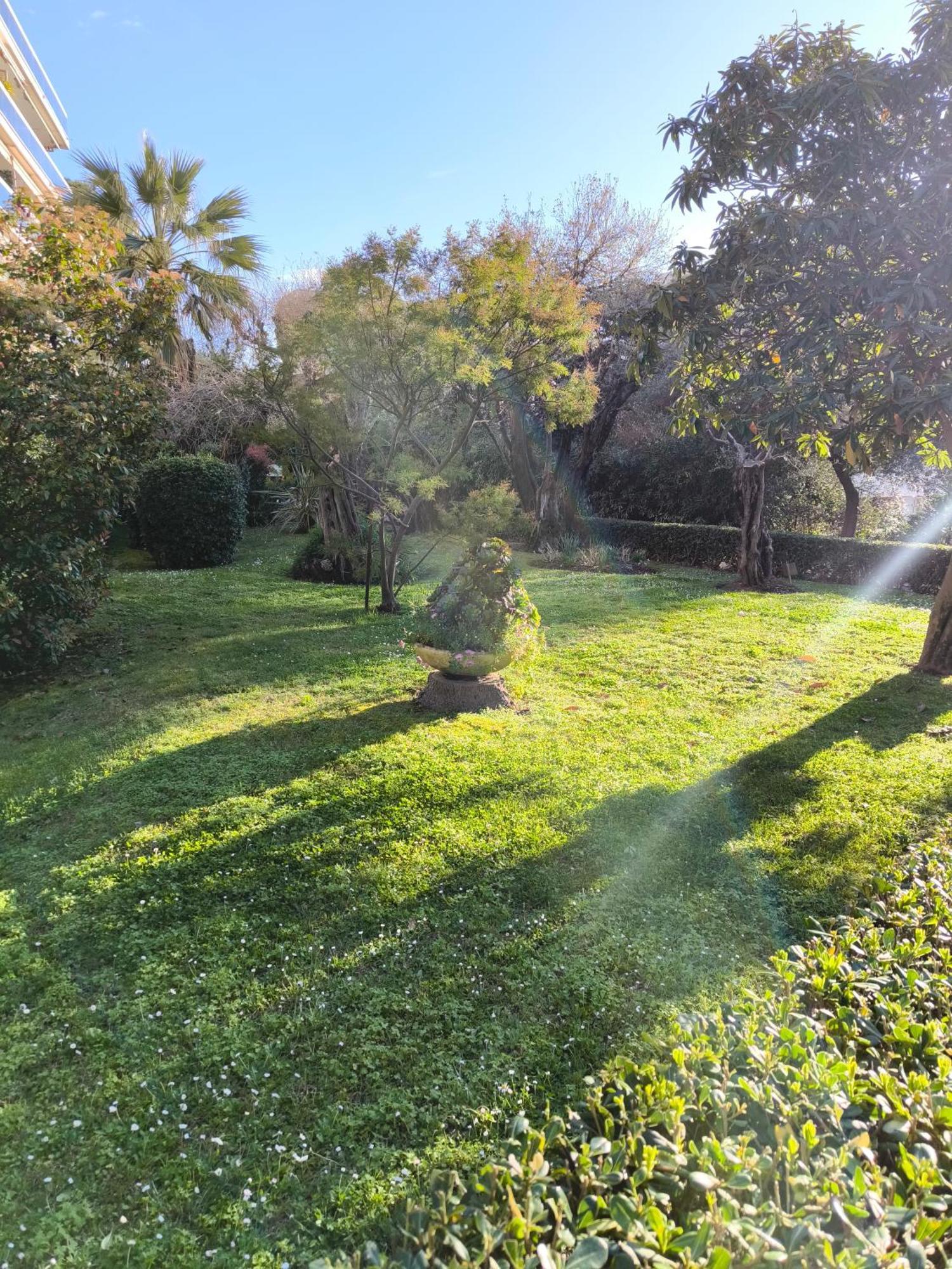 Arad 40M2 Classe Immense Terrasse 35 M2 Piscine Antibes Jlp Parking * Antibes